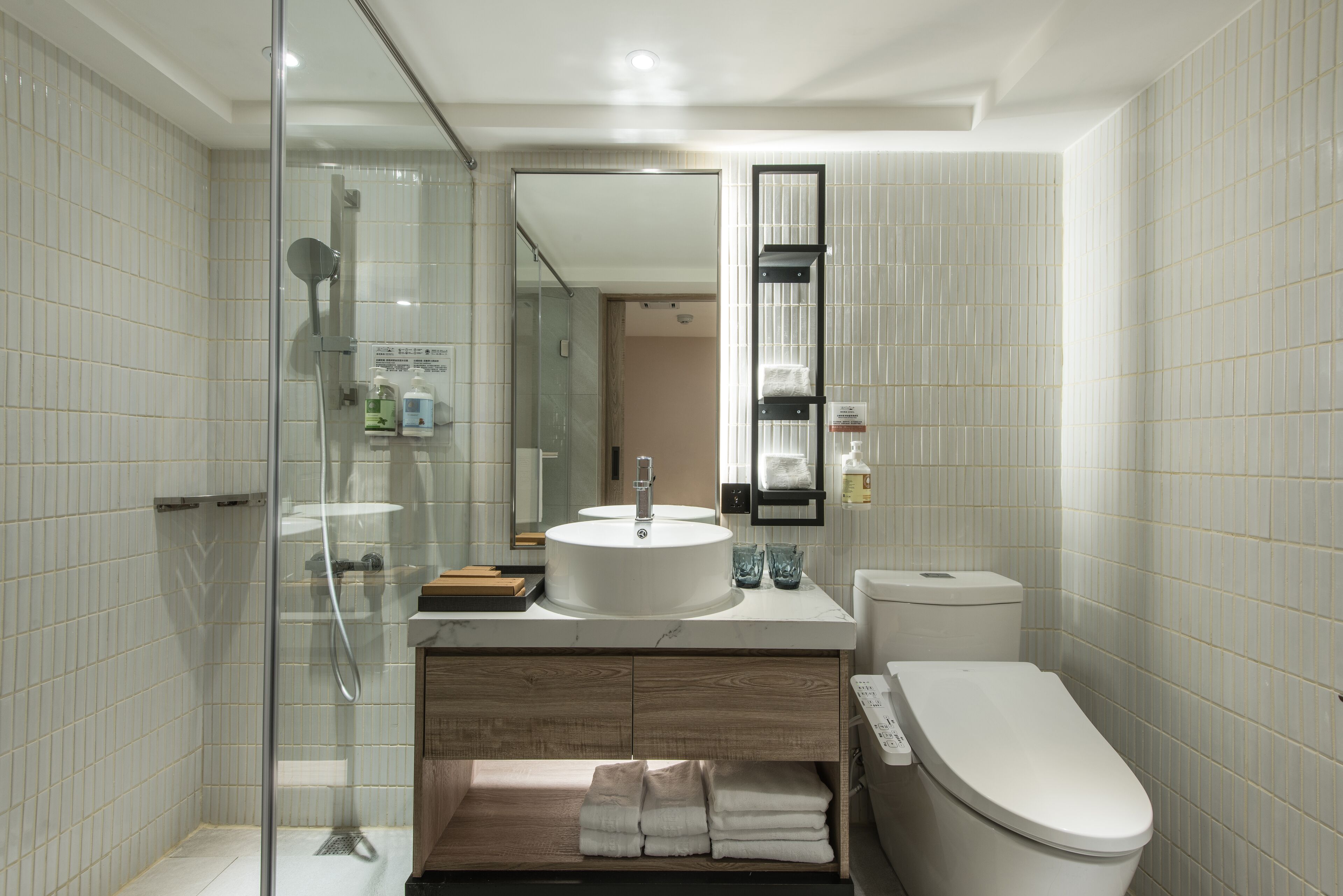 Spring's Rhapsody Hotel