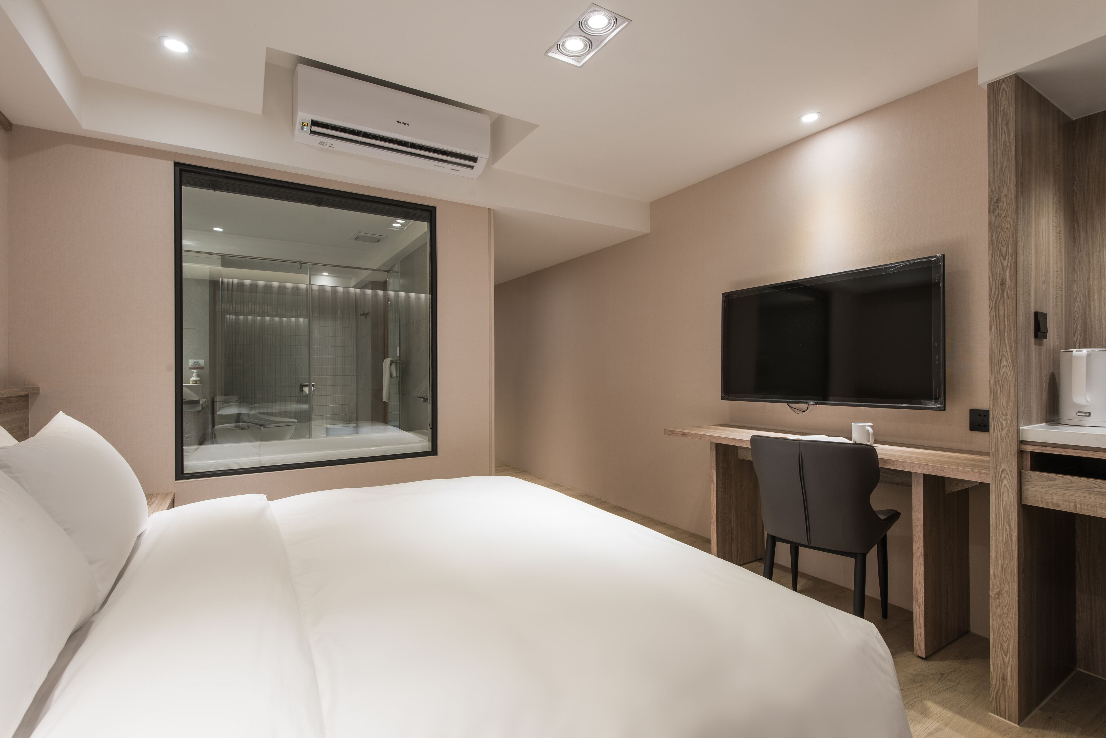 Spring's Rhapsody Hotel