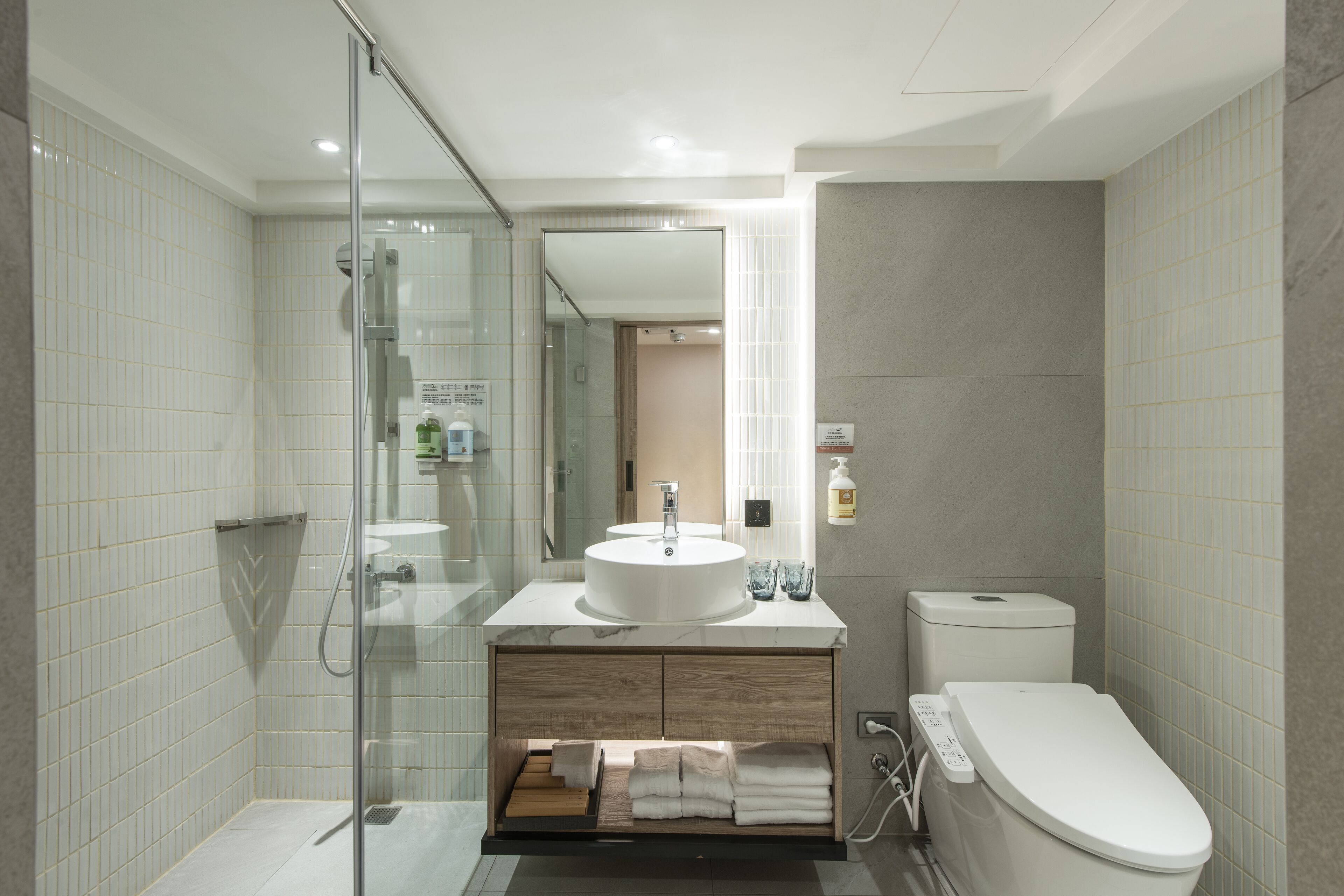 Spring's Rhapsody Hotel