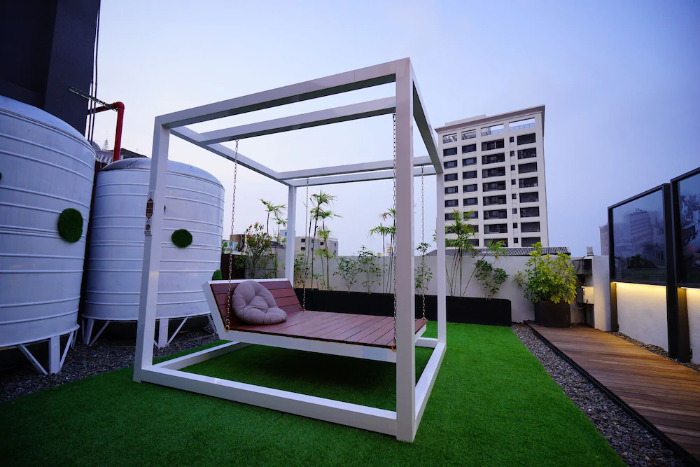 3 Door Hotel