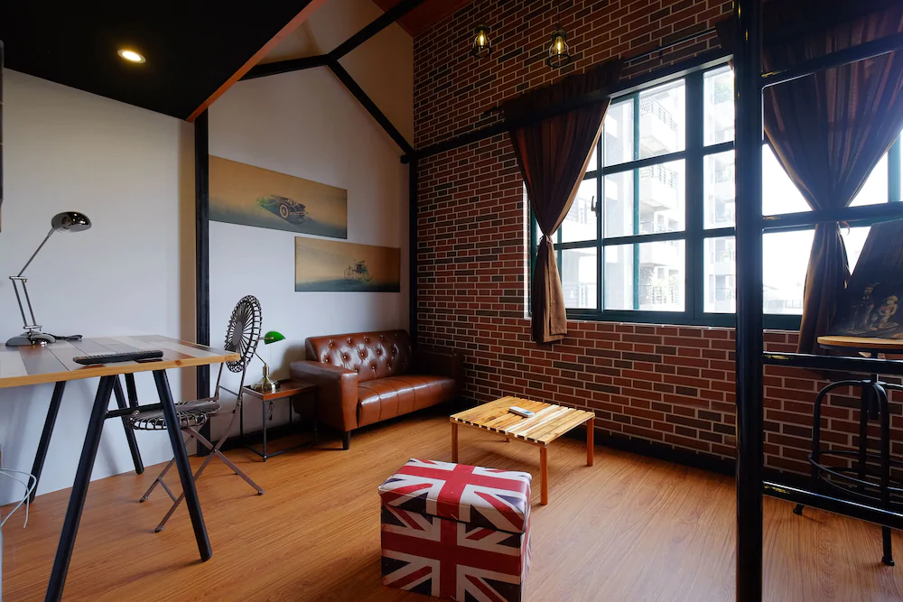 Baker Street Design Inn