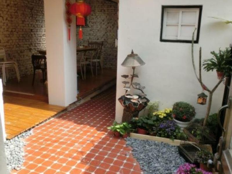 Huei Shiung Hostel