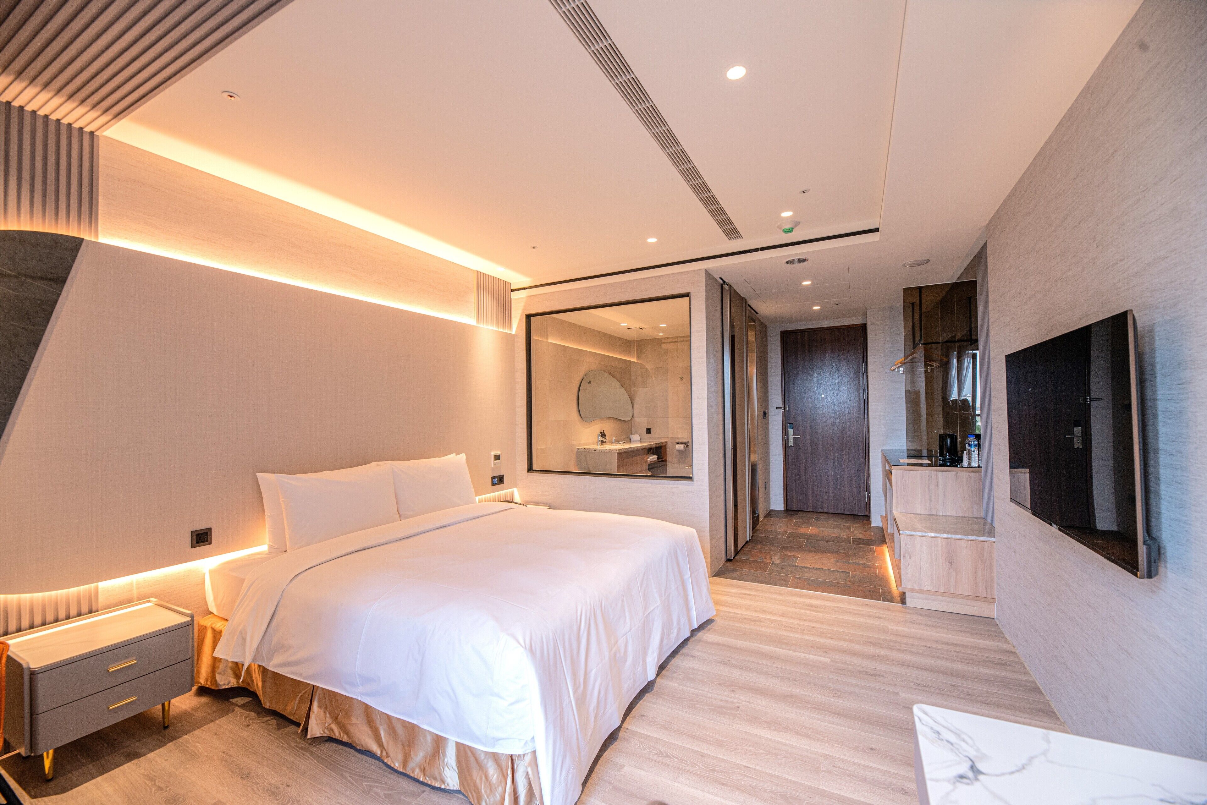 JingIn Hotel