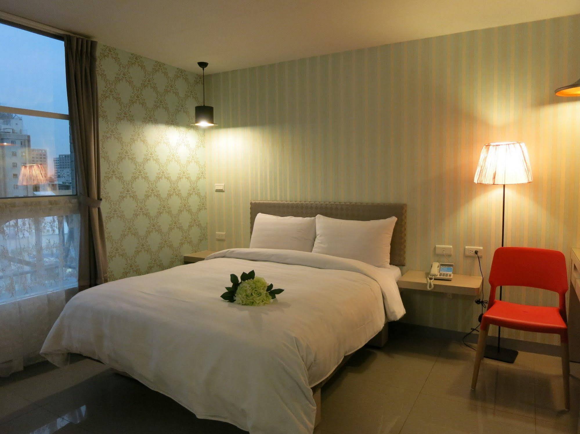 S&E Hotel