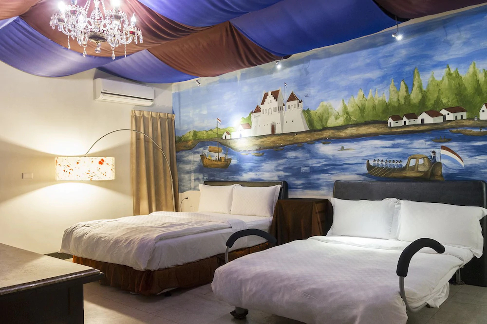 The Dutch Hotel