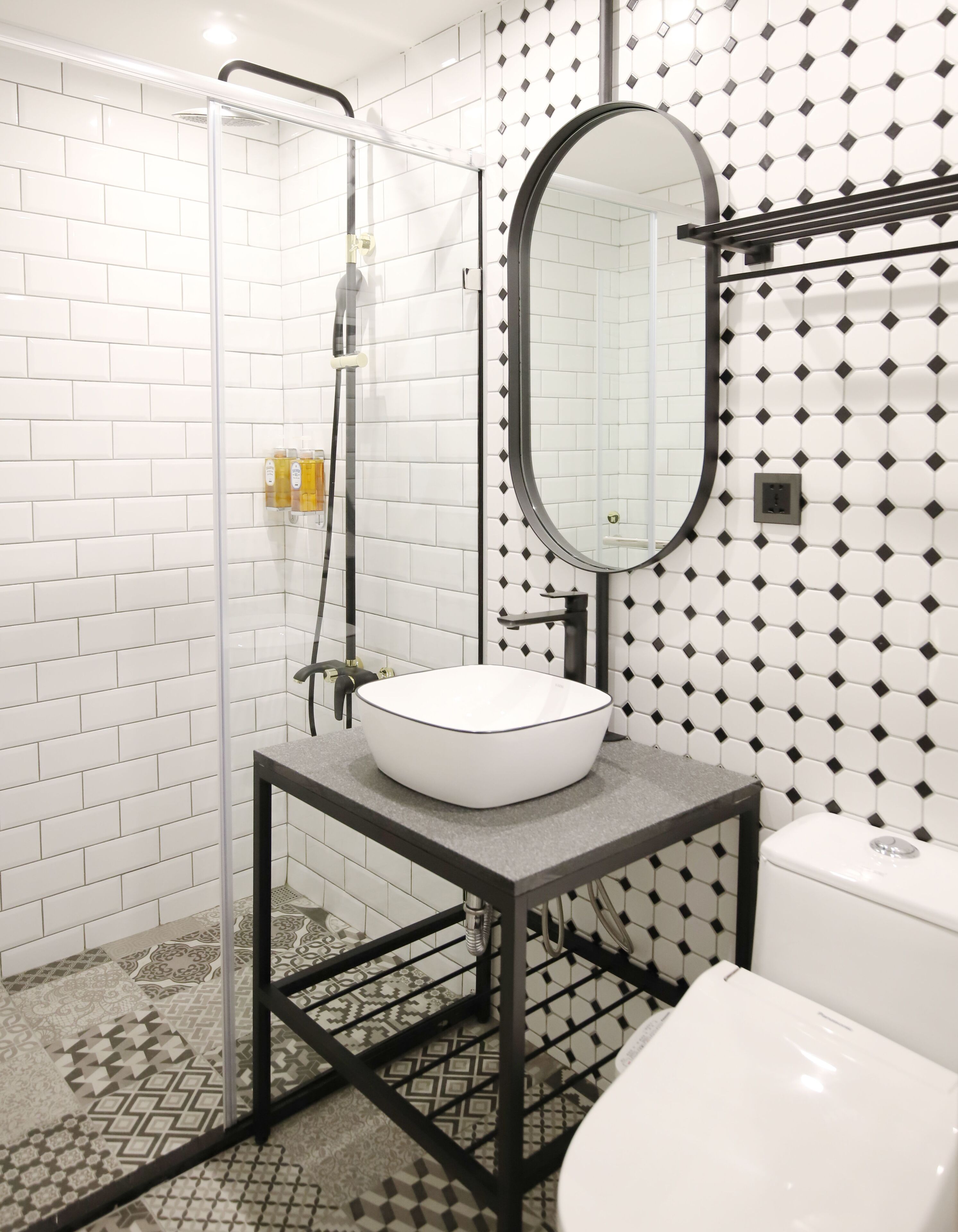 Unique Hotel-Dash 23 Hotel-Giant Hotel