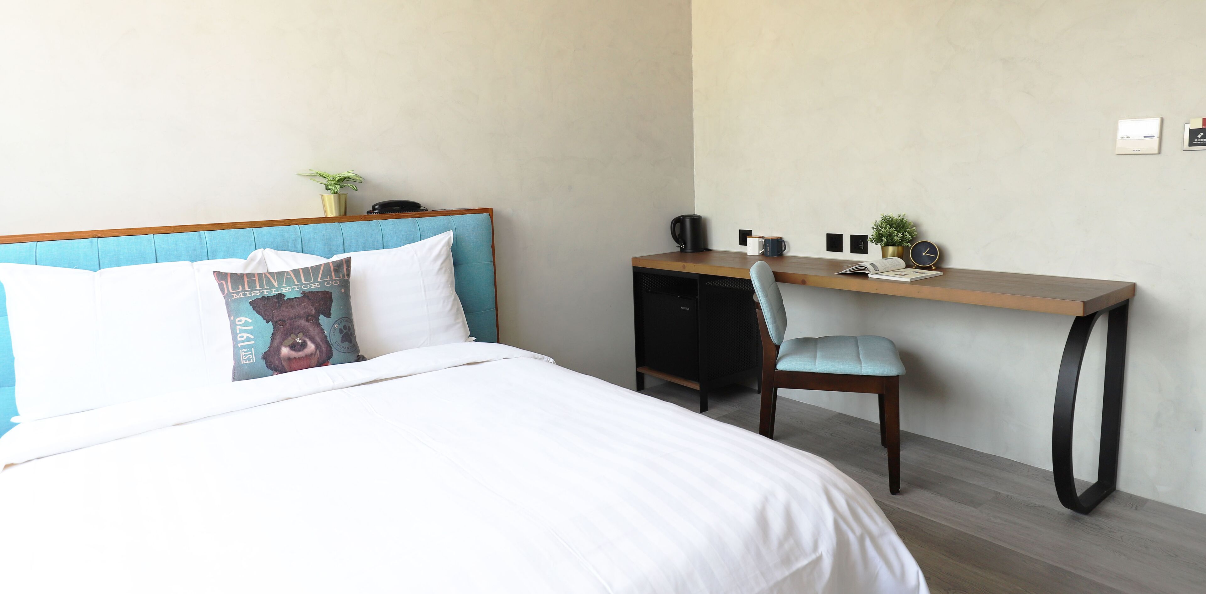 Unique Hotel-Dash 23 Hotel-Giant Hotel