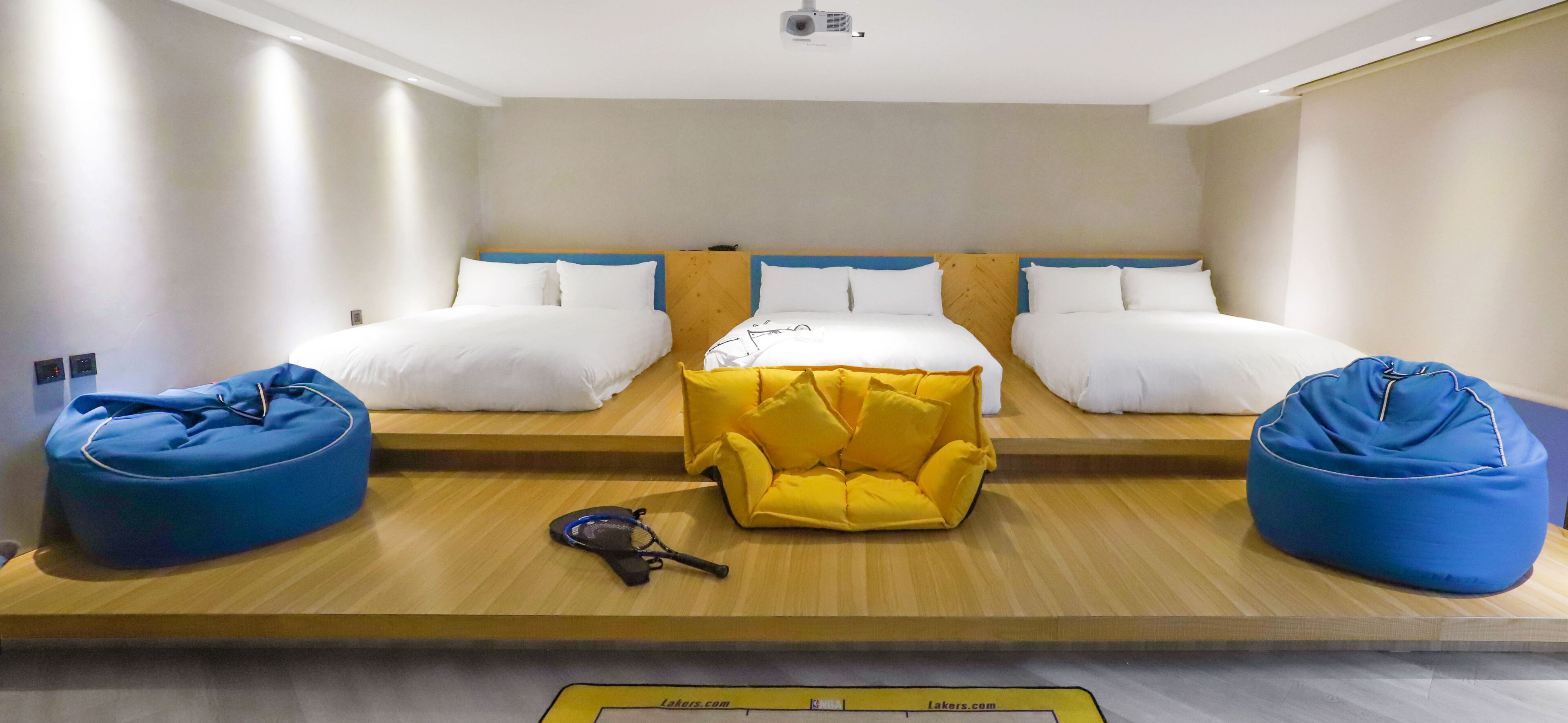 Unique Hotel-Dash 23 Hotel-Giant Hotel