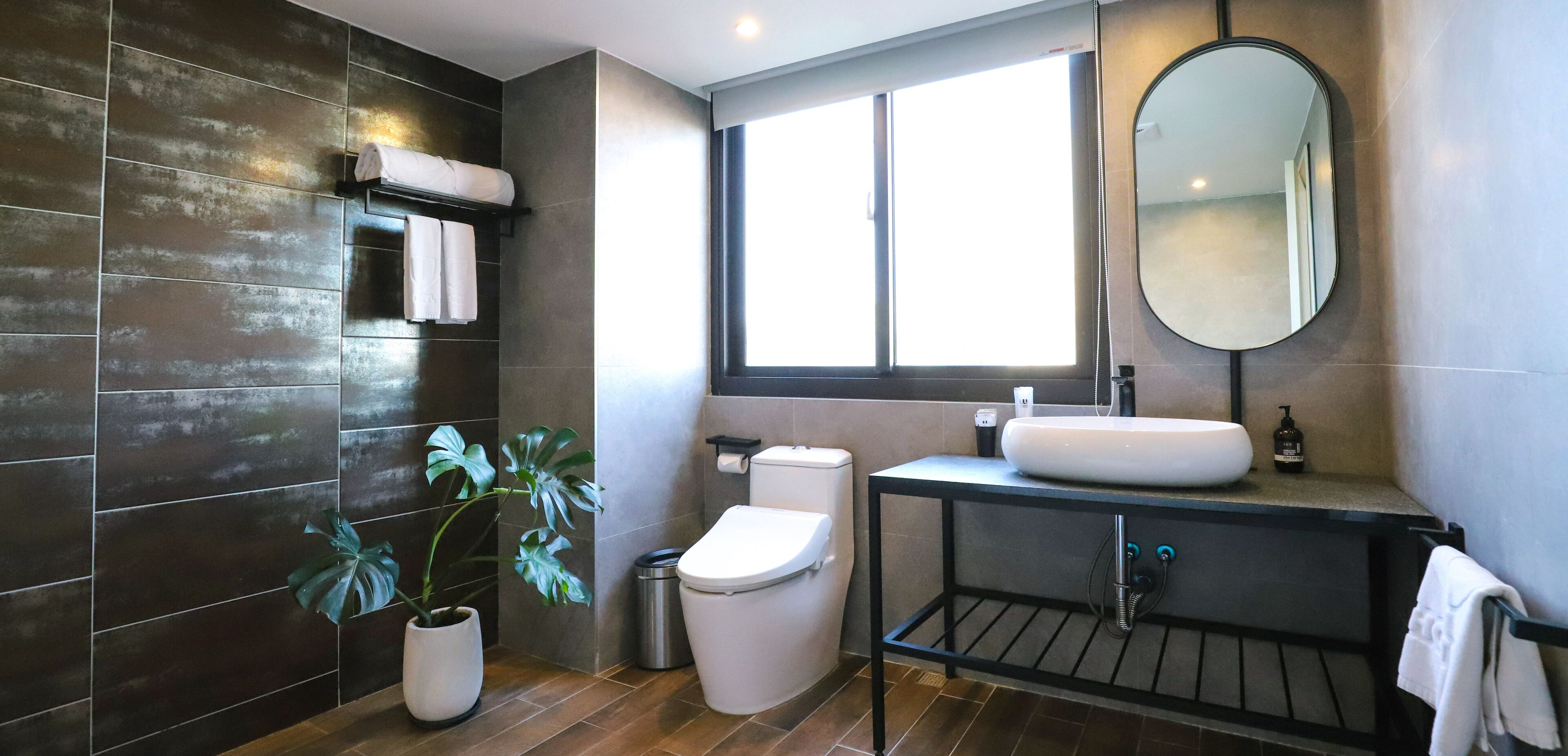 Unique Hotel-Dash 23 Hotel-Giant Hotel