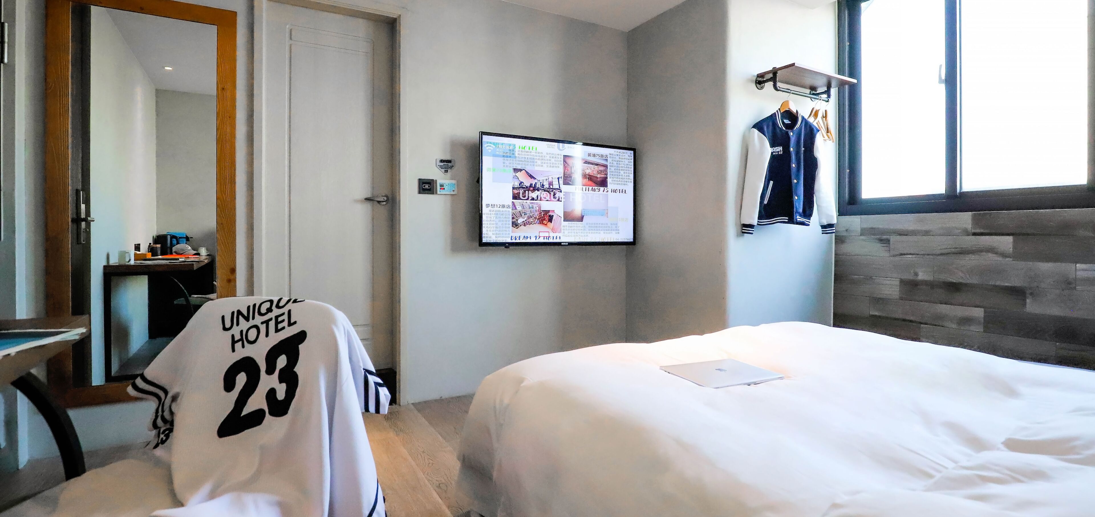 Unique Hotel-Dash 23 Hotel-Giant Hotel