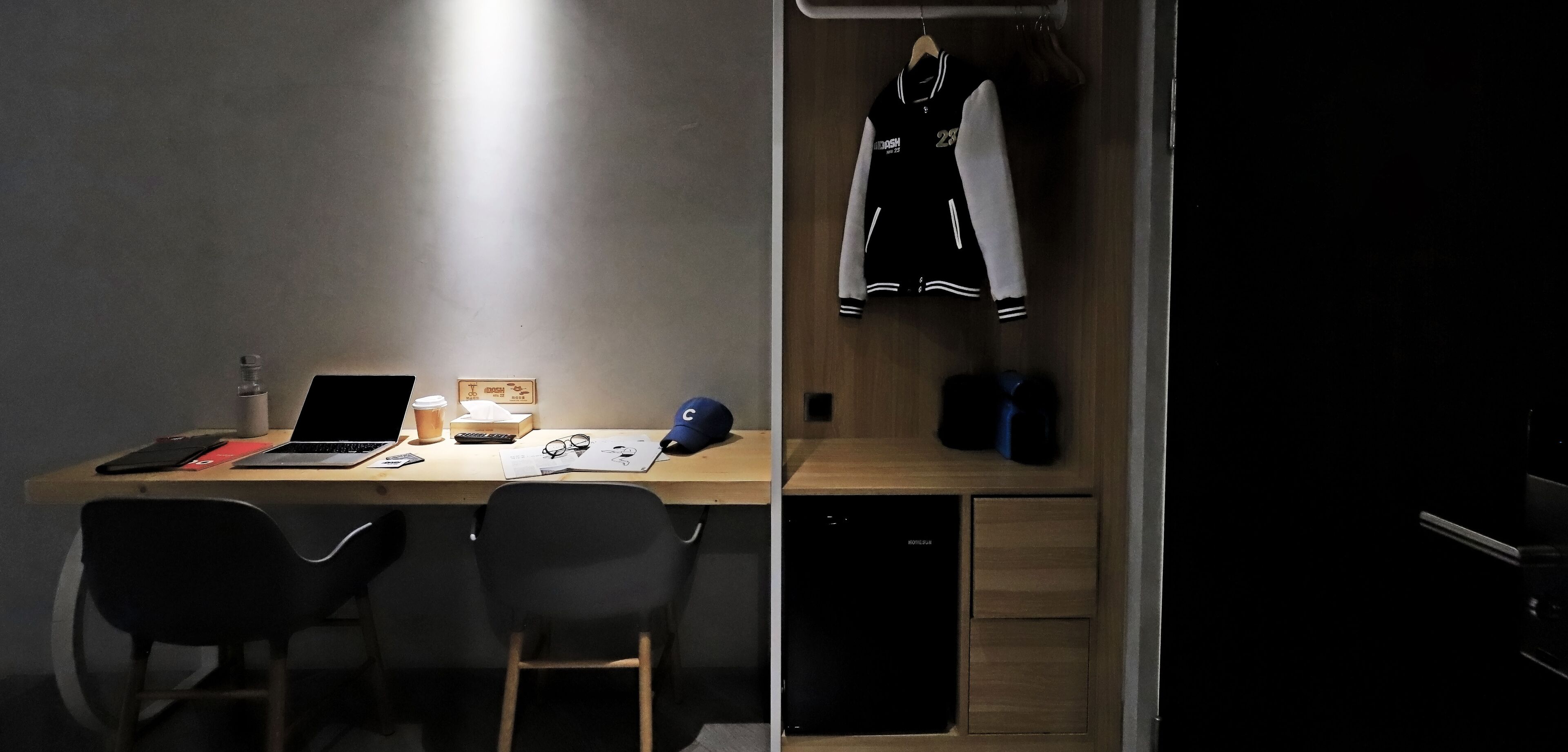 Unique Hotel-Dash 23 Hotel-Giant Hotel