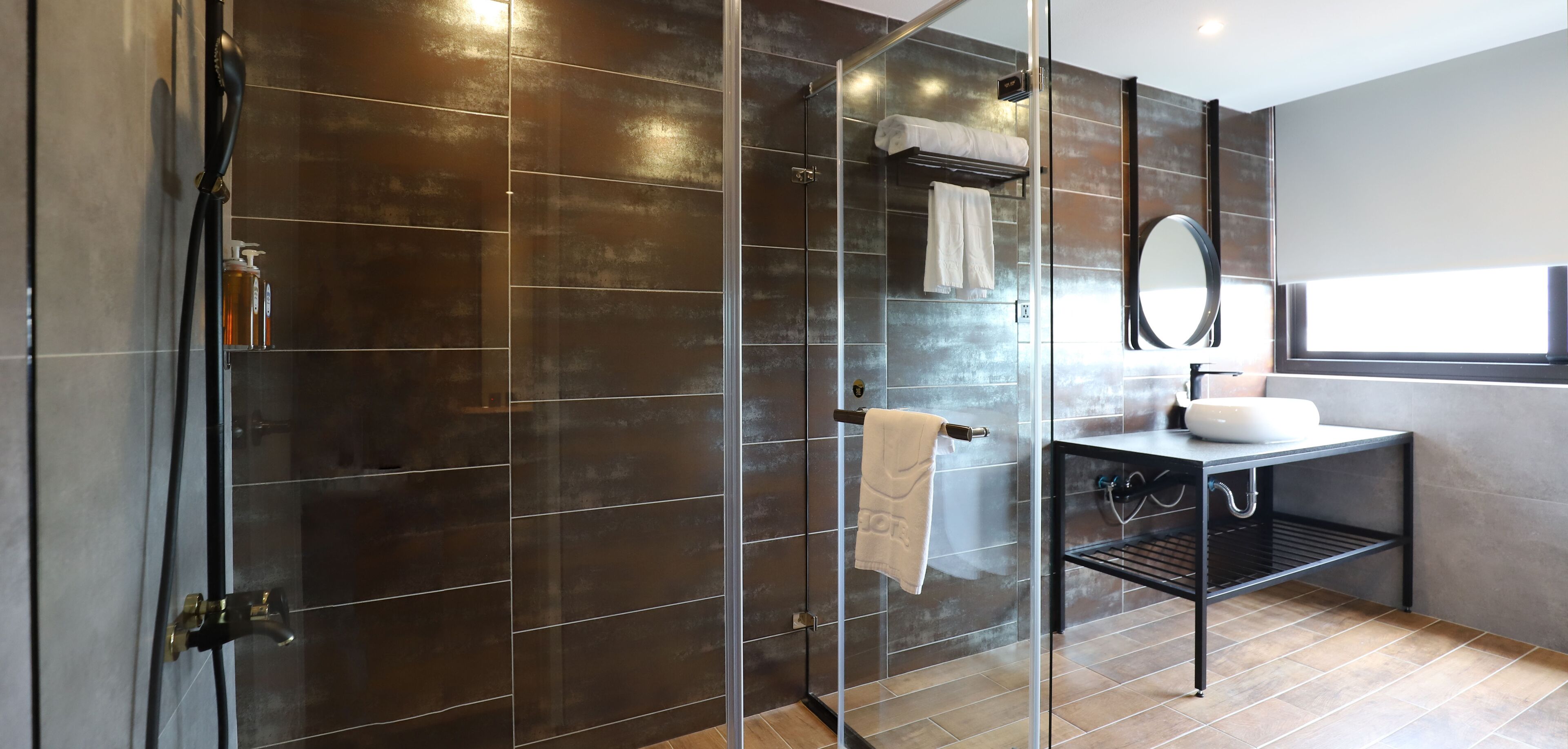 Unique Hotel-Dash 23 Hotel-Giant Hotel