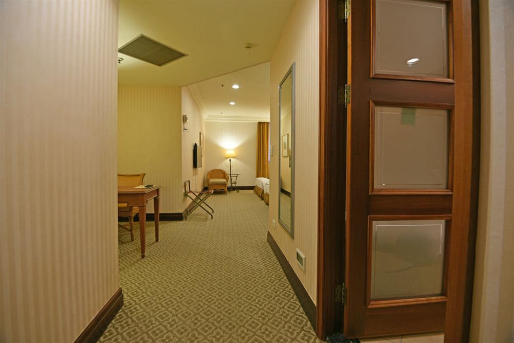 Wei-Yat Toong Mao Grand