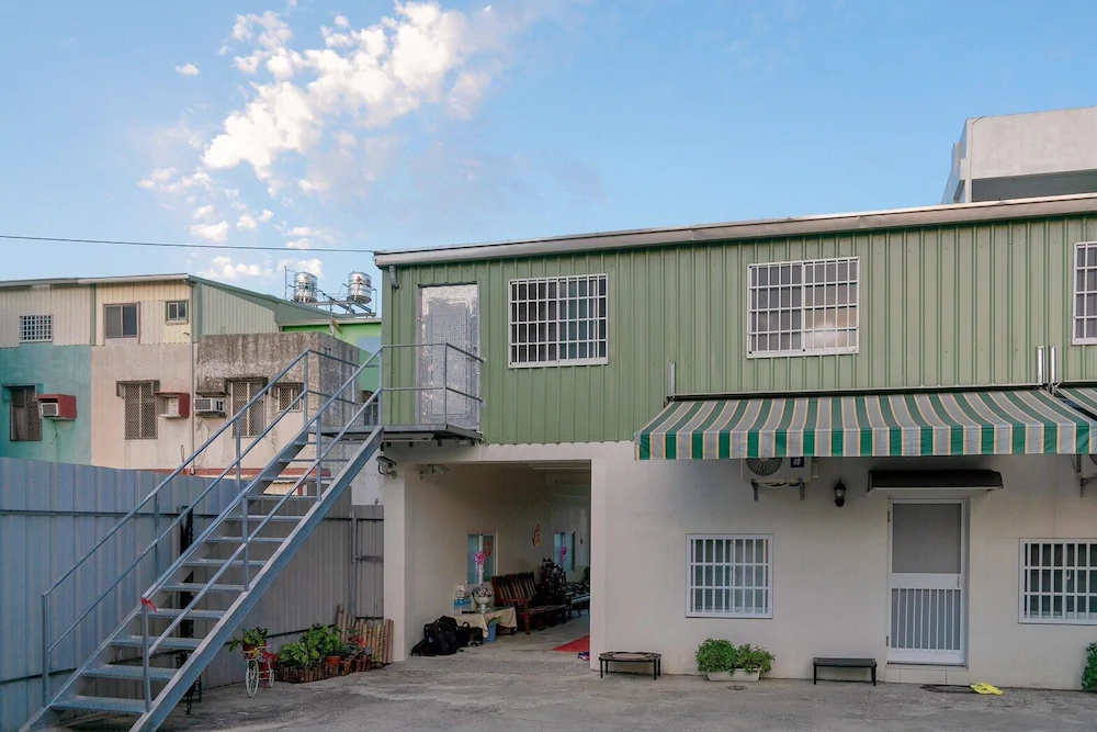 Xin-Yi House B&B