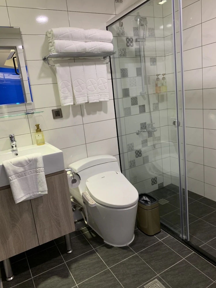 Airport Express Hotel