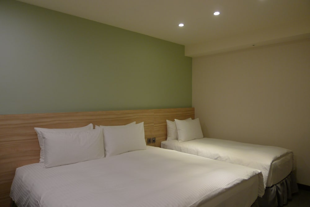 Airport Express Hotel