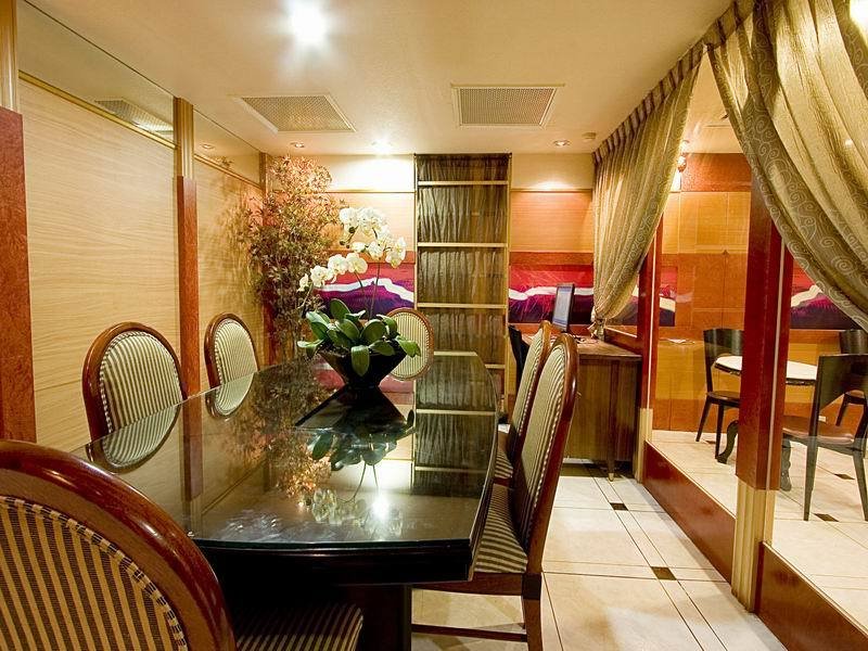 Charming Castle Hotel