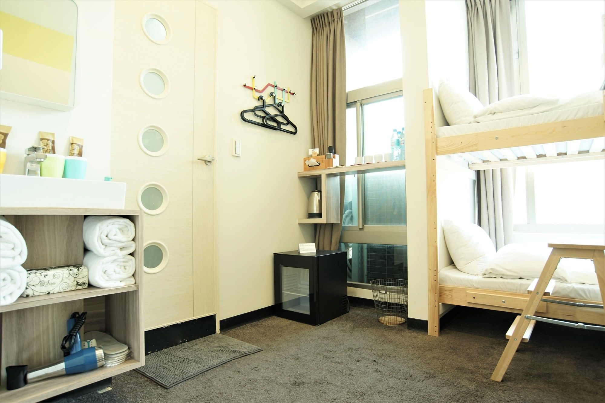 CJ Hotel