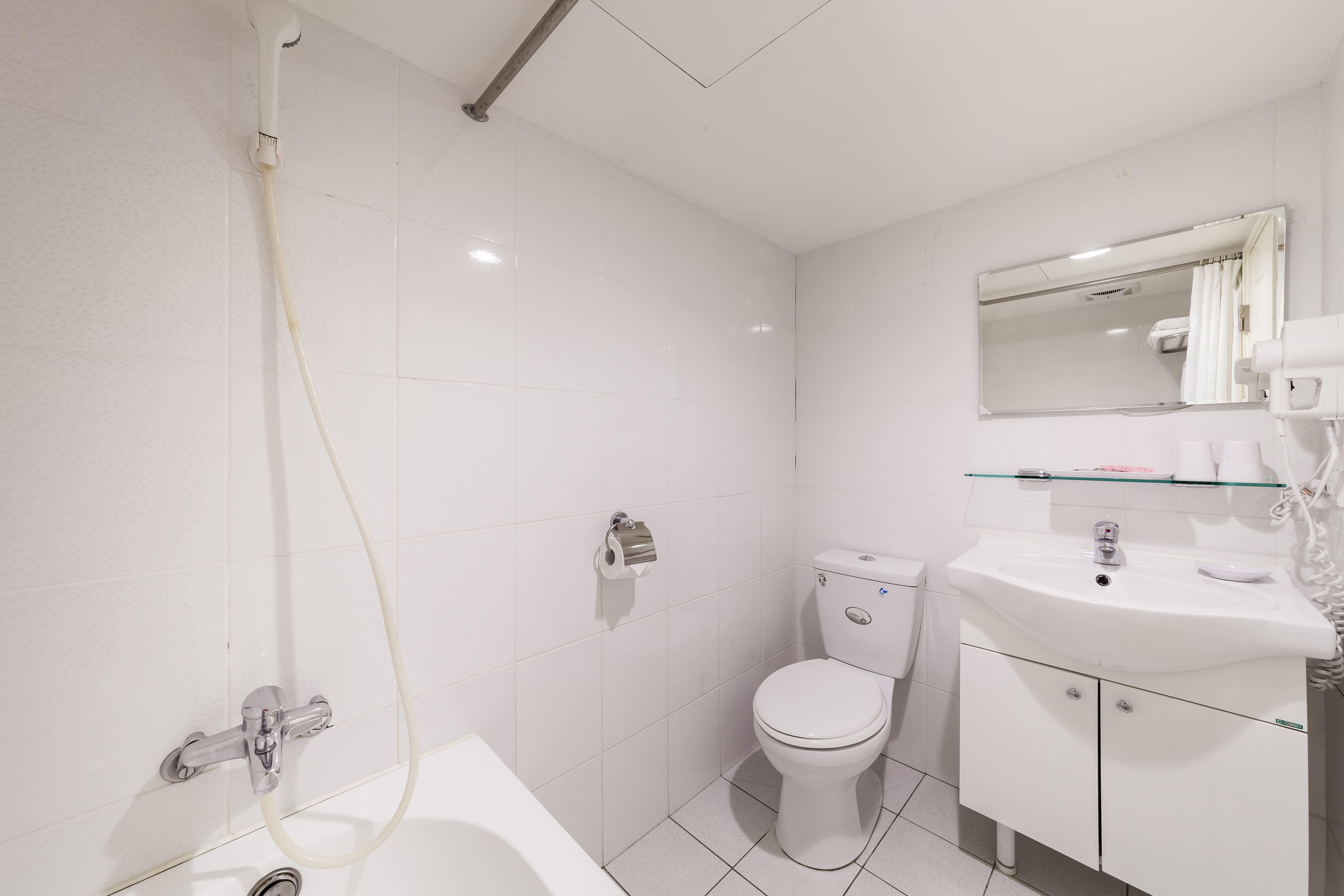 Hub Hotel - Taipei SongShan Airport