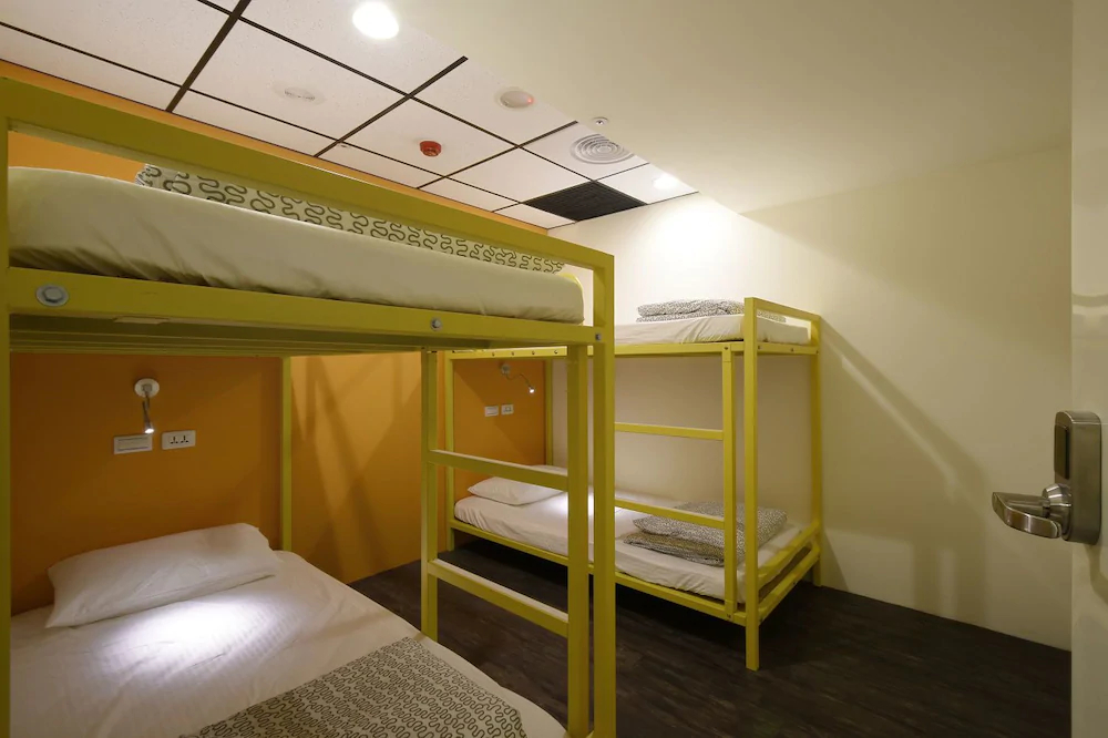 Sleep Taipei Hostel & Hotel