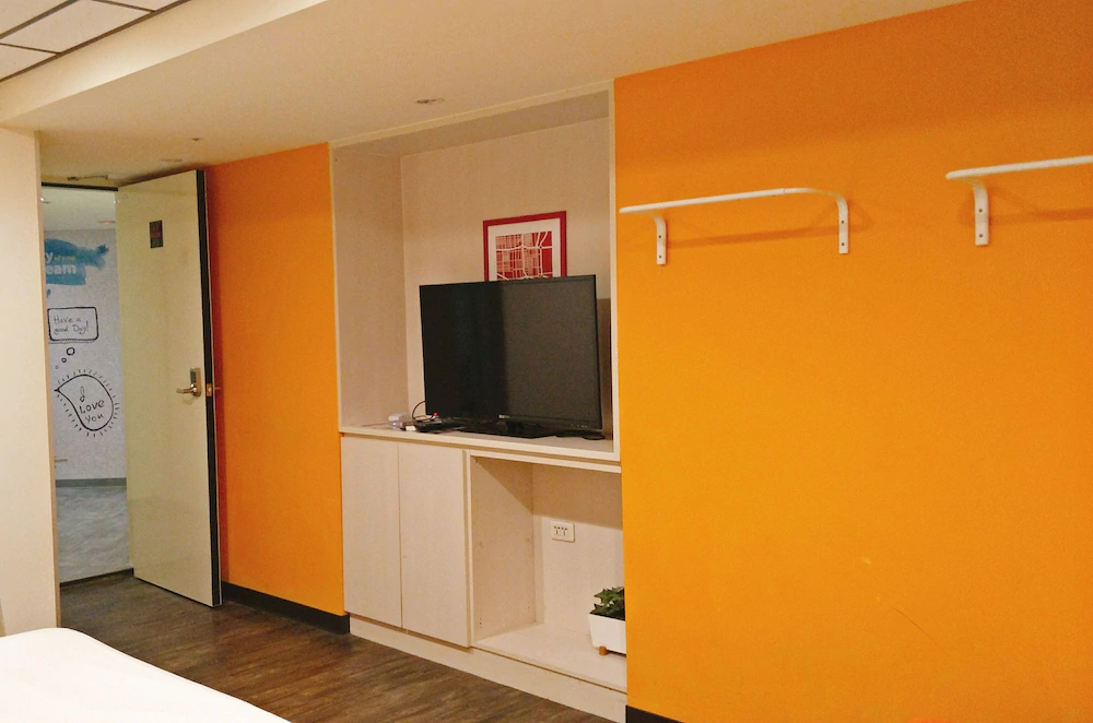 Sleep Taipei Hostel & Hotel