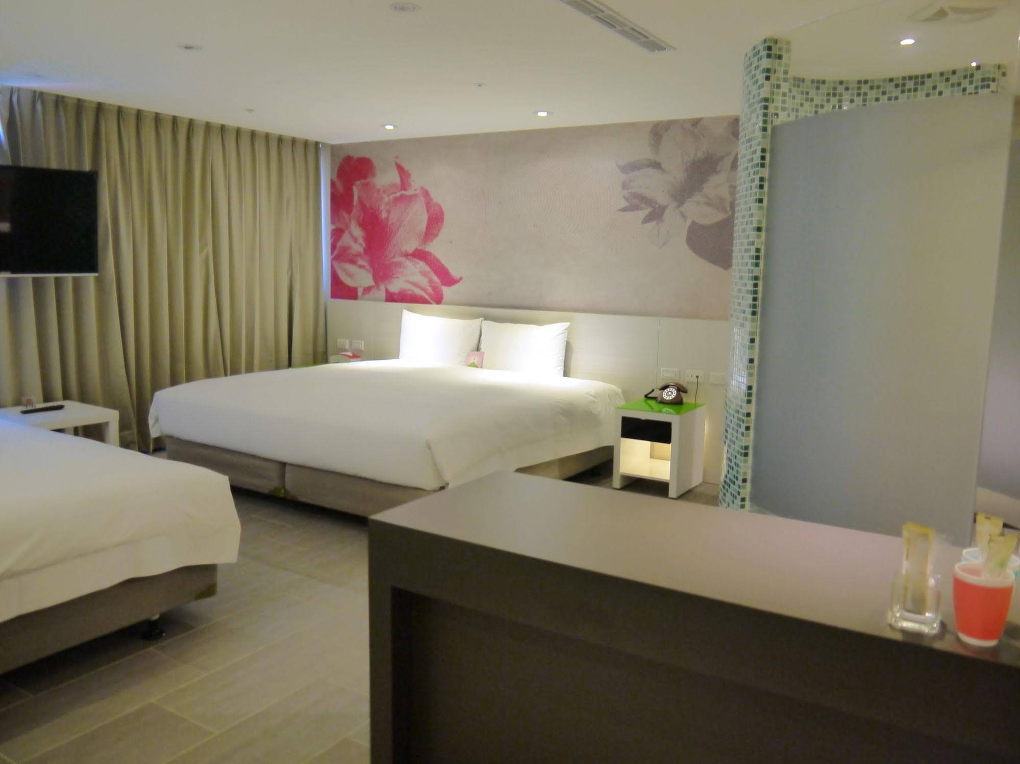 YOUR Hotel