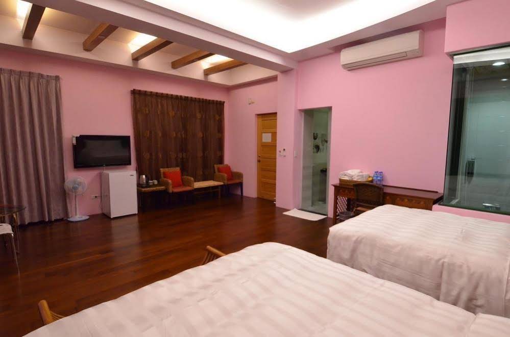 Summer Garden Bed And Breakfast