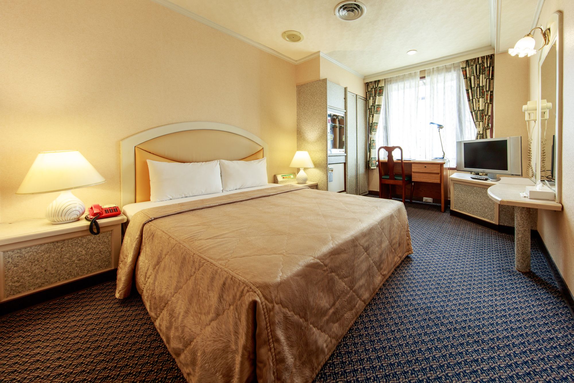 Chungli Business Hotel