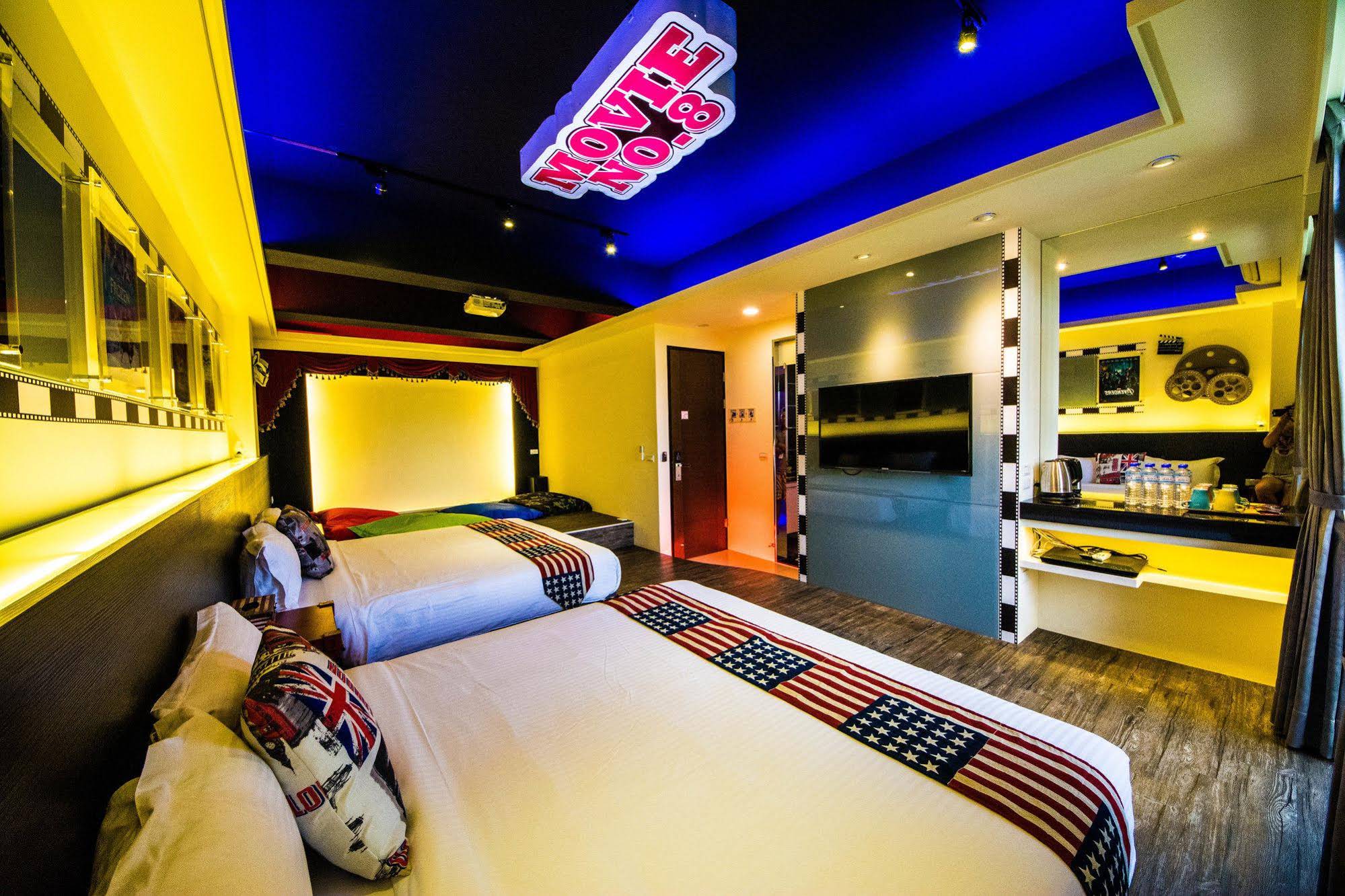 C'est La Vie No. 8 B&B