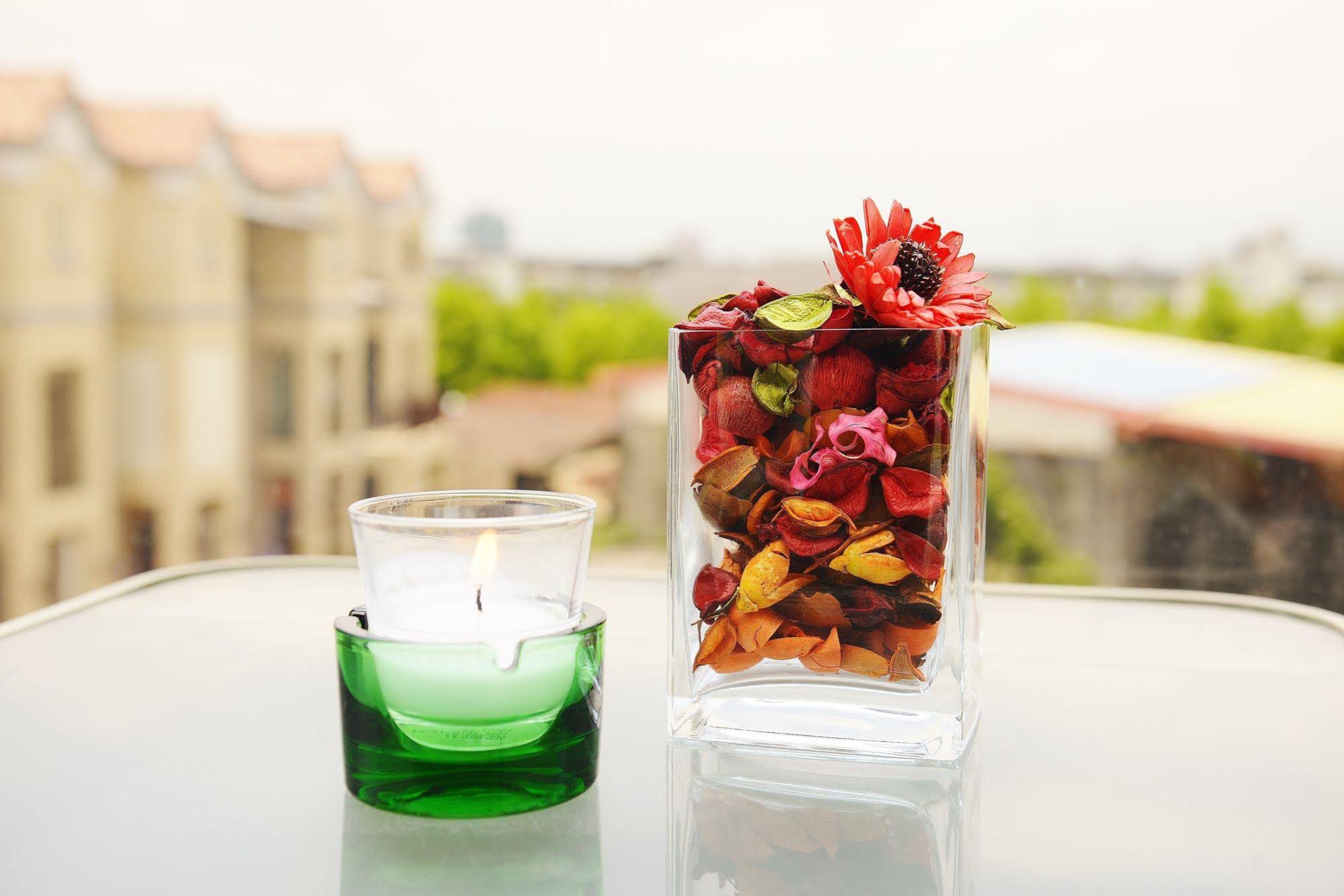 C'est La Vie No. 8 B&B