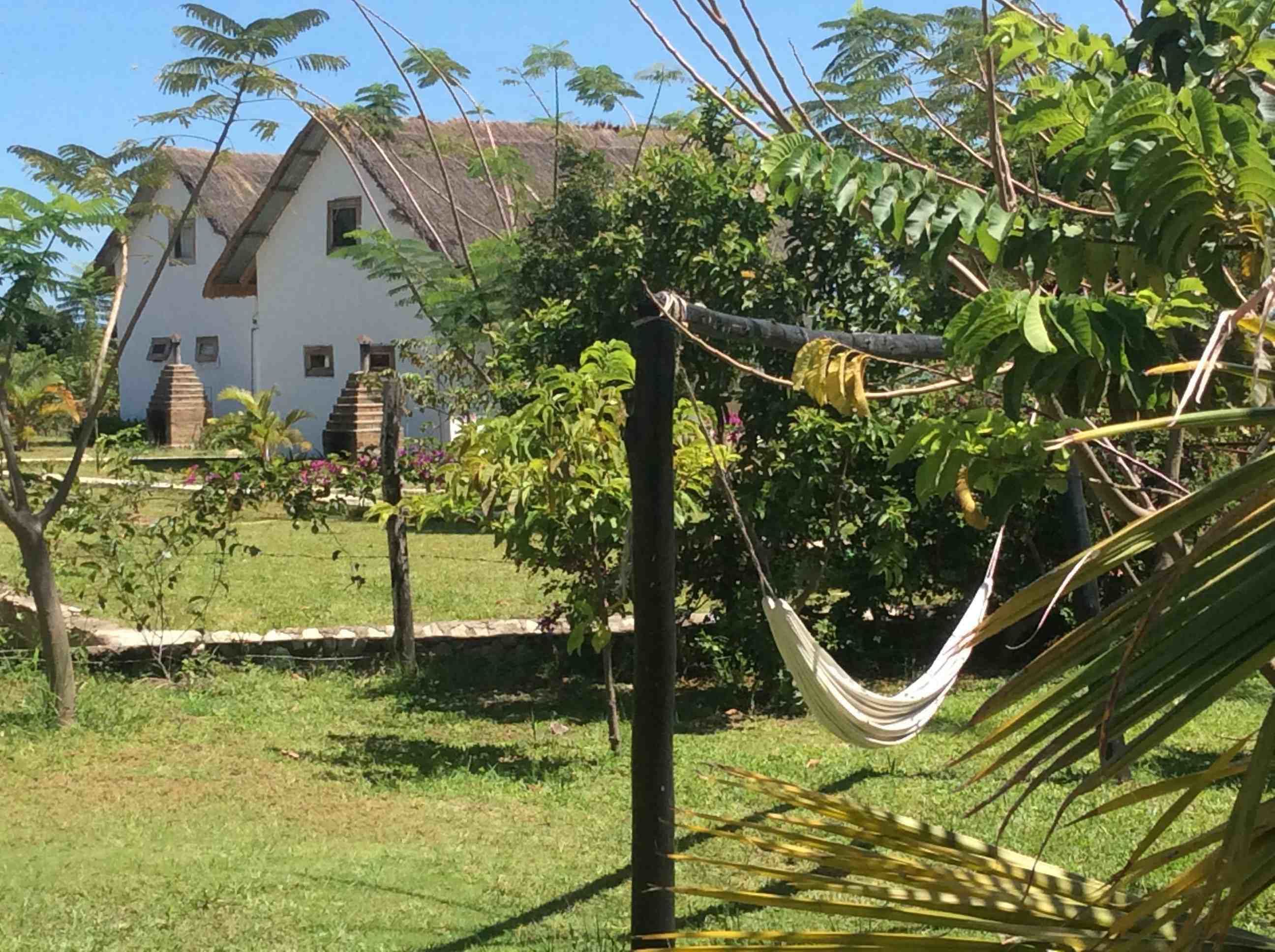 Papa's Cafe And Bungalows