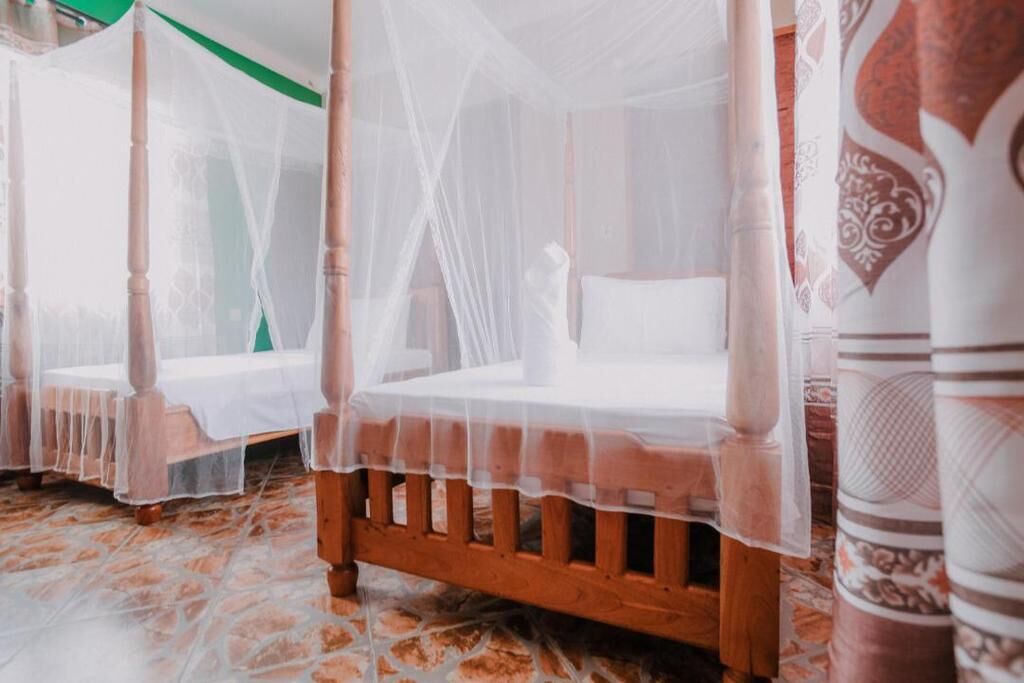 Mantis Lodge & Camping Site