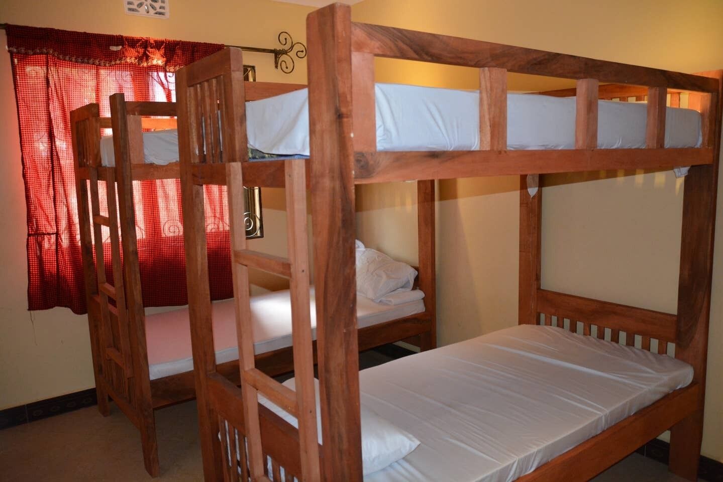 Mtango House Sakina - Hostel
