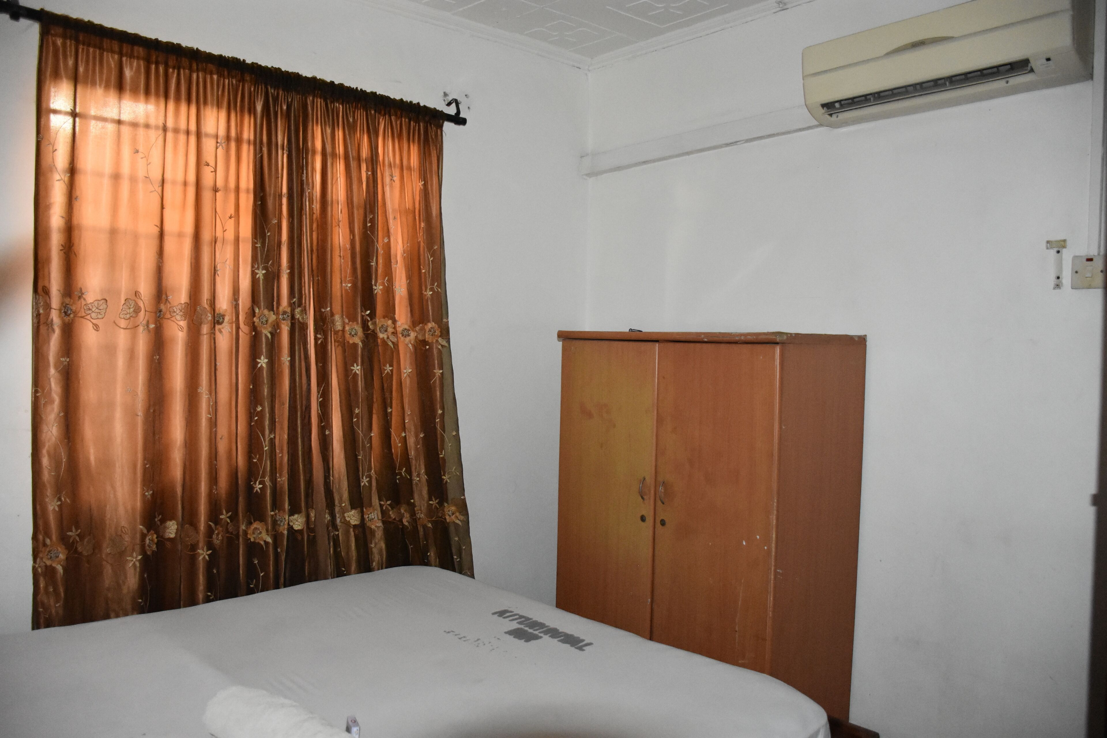 Kituri Royal Inn