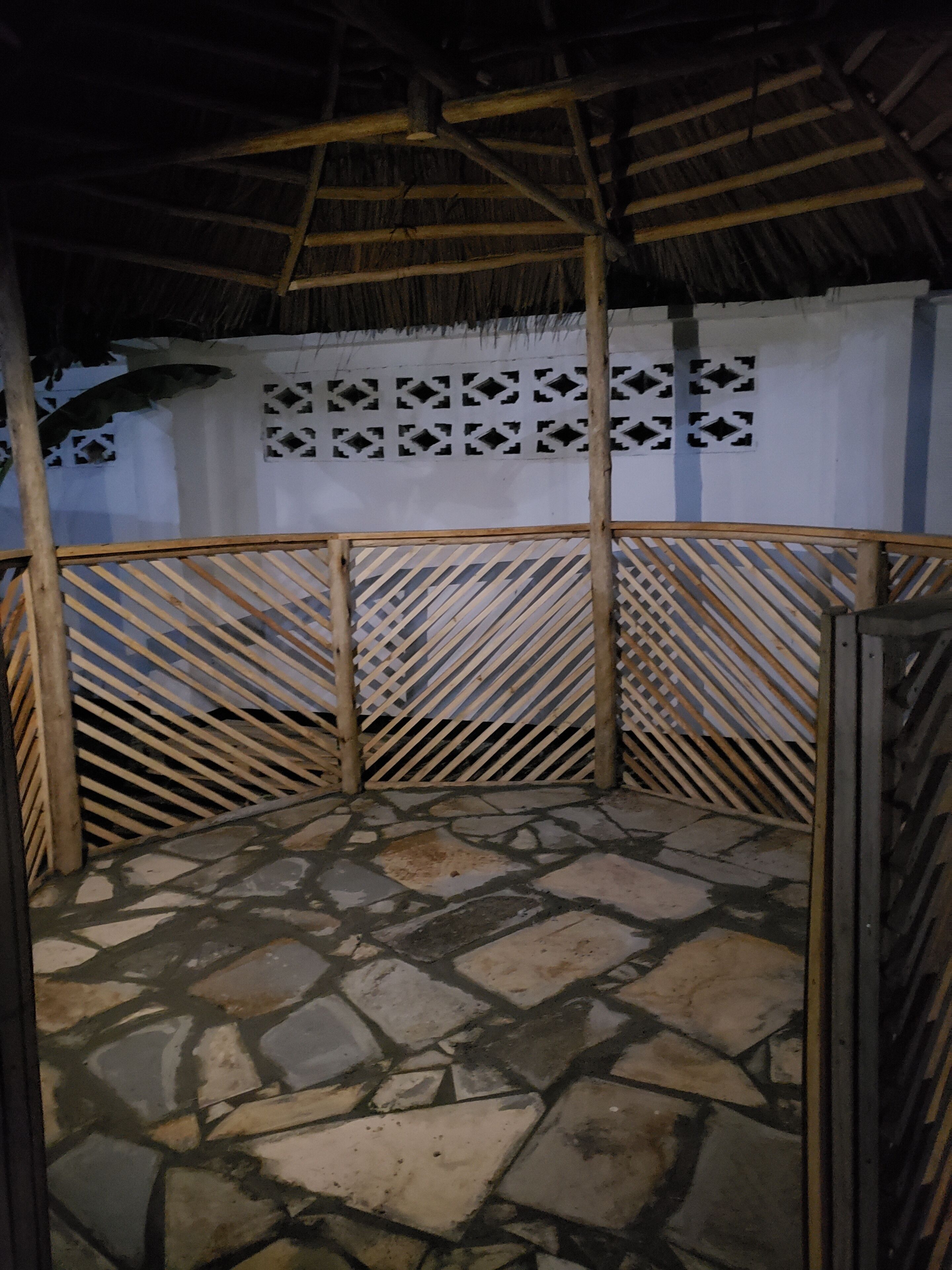 L and J Modern Backpackers Kigamboni