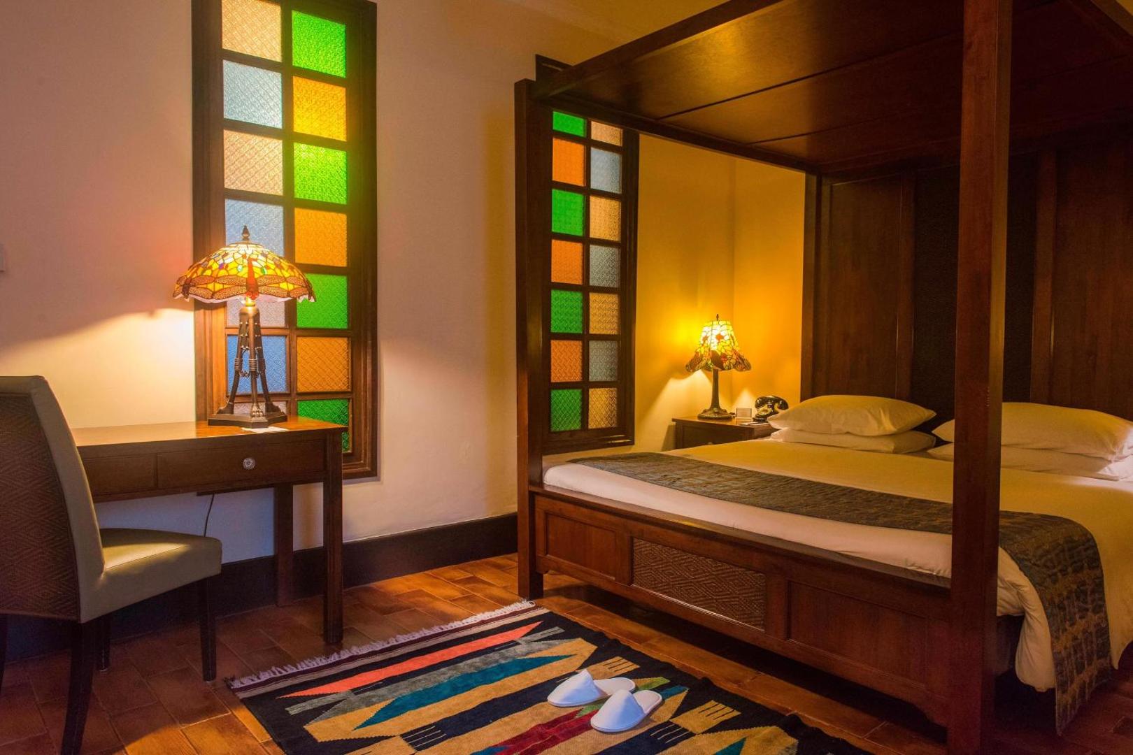 Protea Hotel Dar es Salaam Courtyard