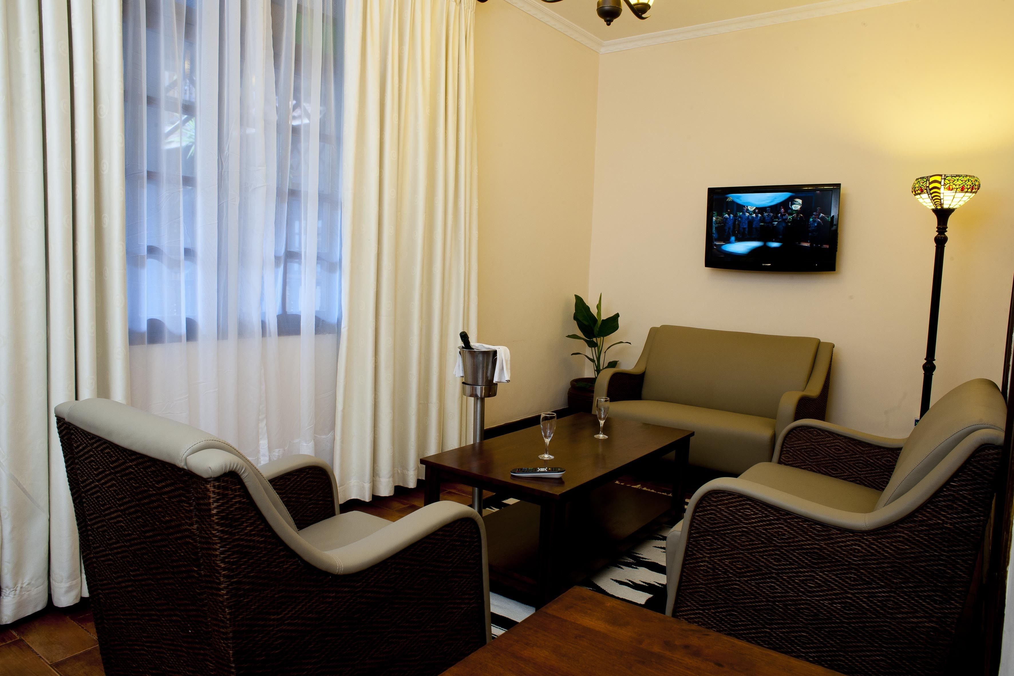 Protea Hotel Dar es Salaam Courtyard