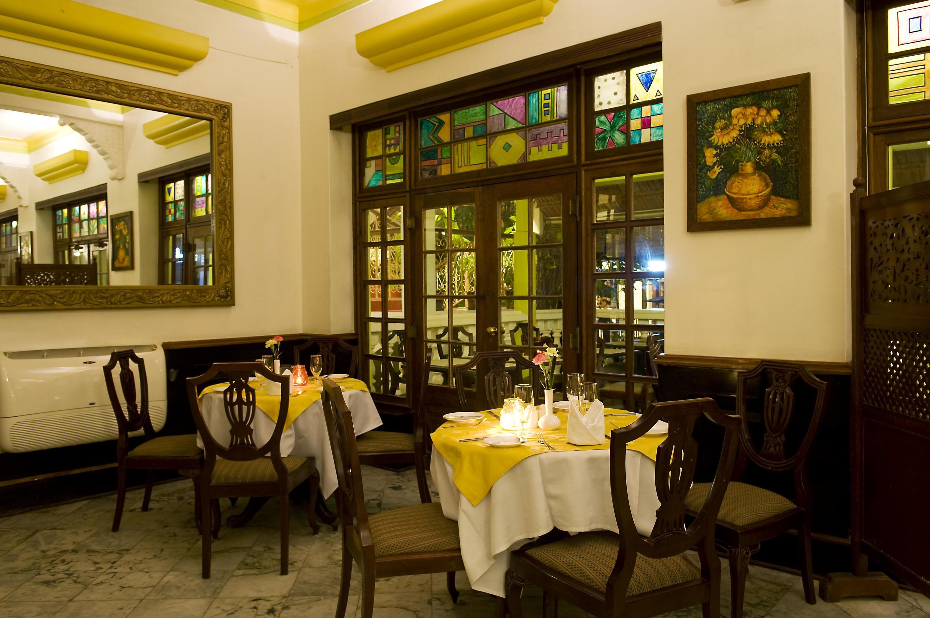 Protea Hotel Dar es Salaam Courtyard