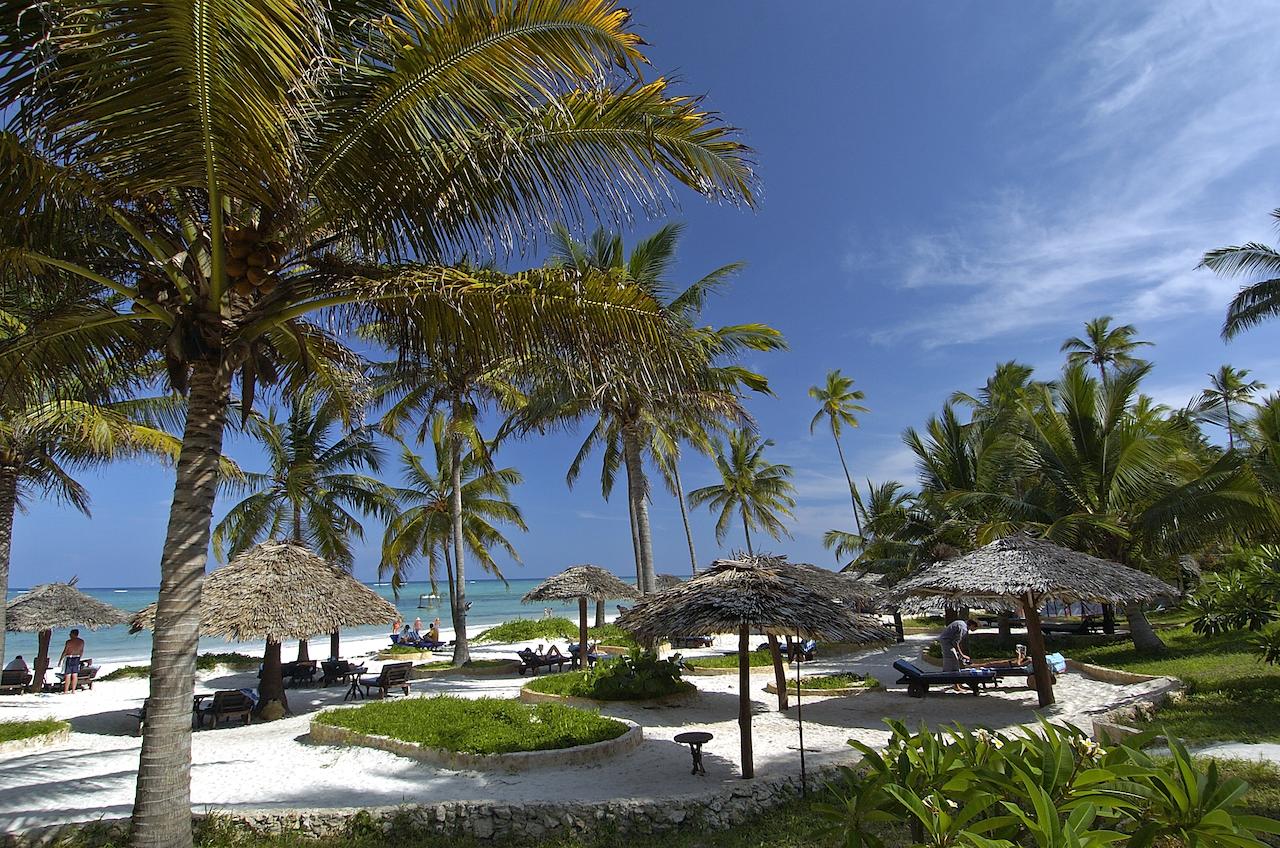 Breezes Beach Club & Spa