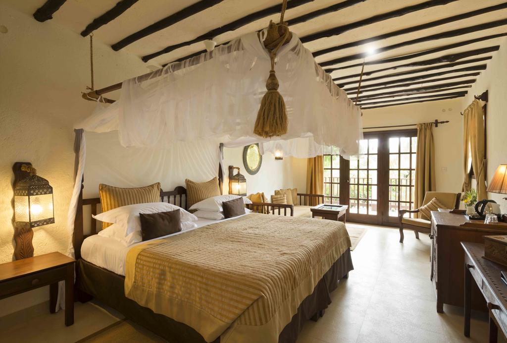 Breezes Beach Club & Spa