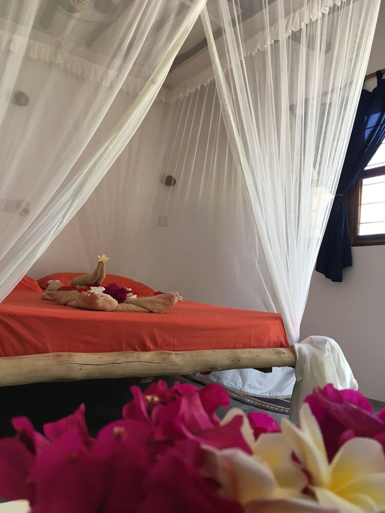 Kilimani Kwetu Beach Hotel