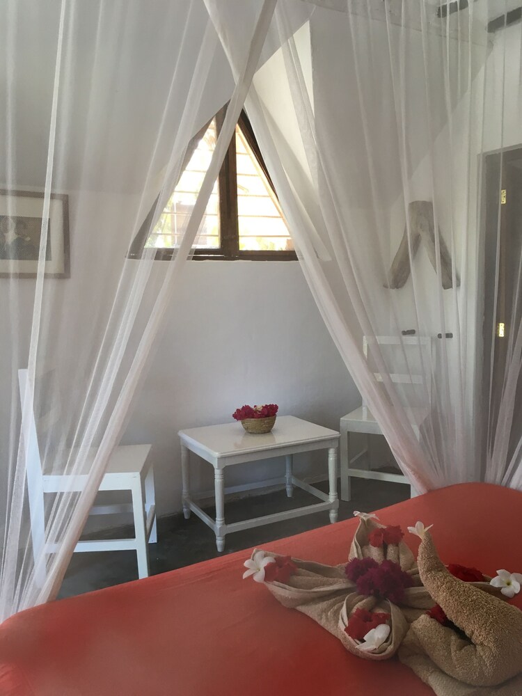 Kilimani Kwetu Beach Hotel