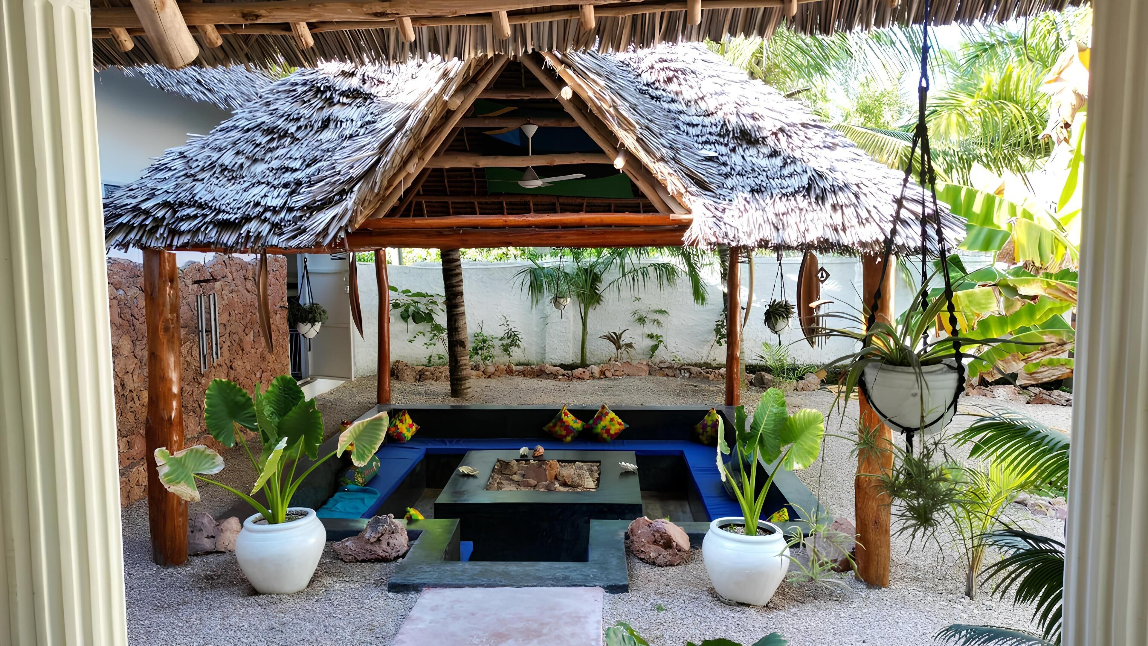Little Pompeii Boutique Hotel