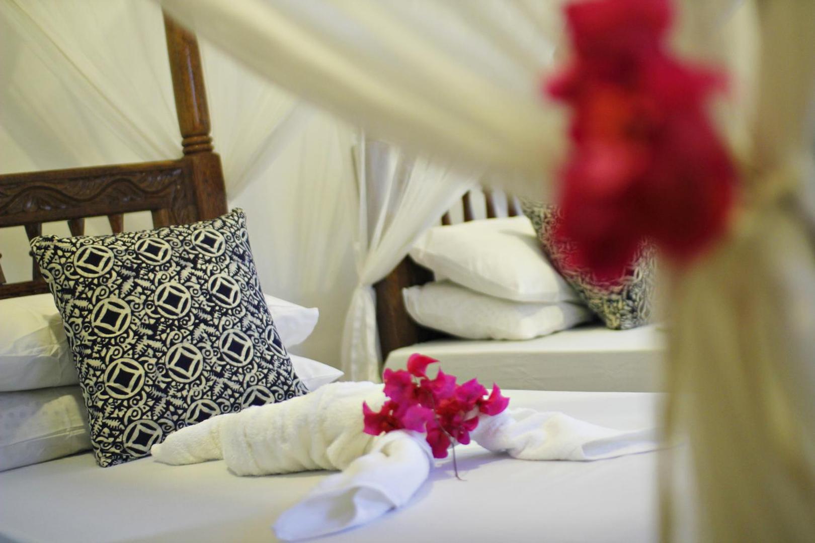 Aya Beach Bungalows