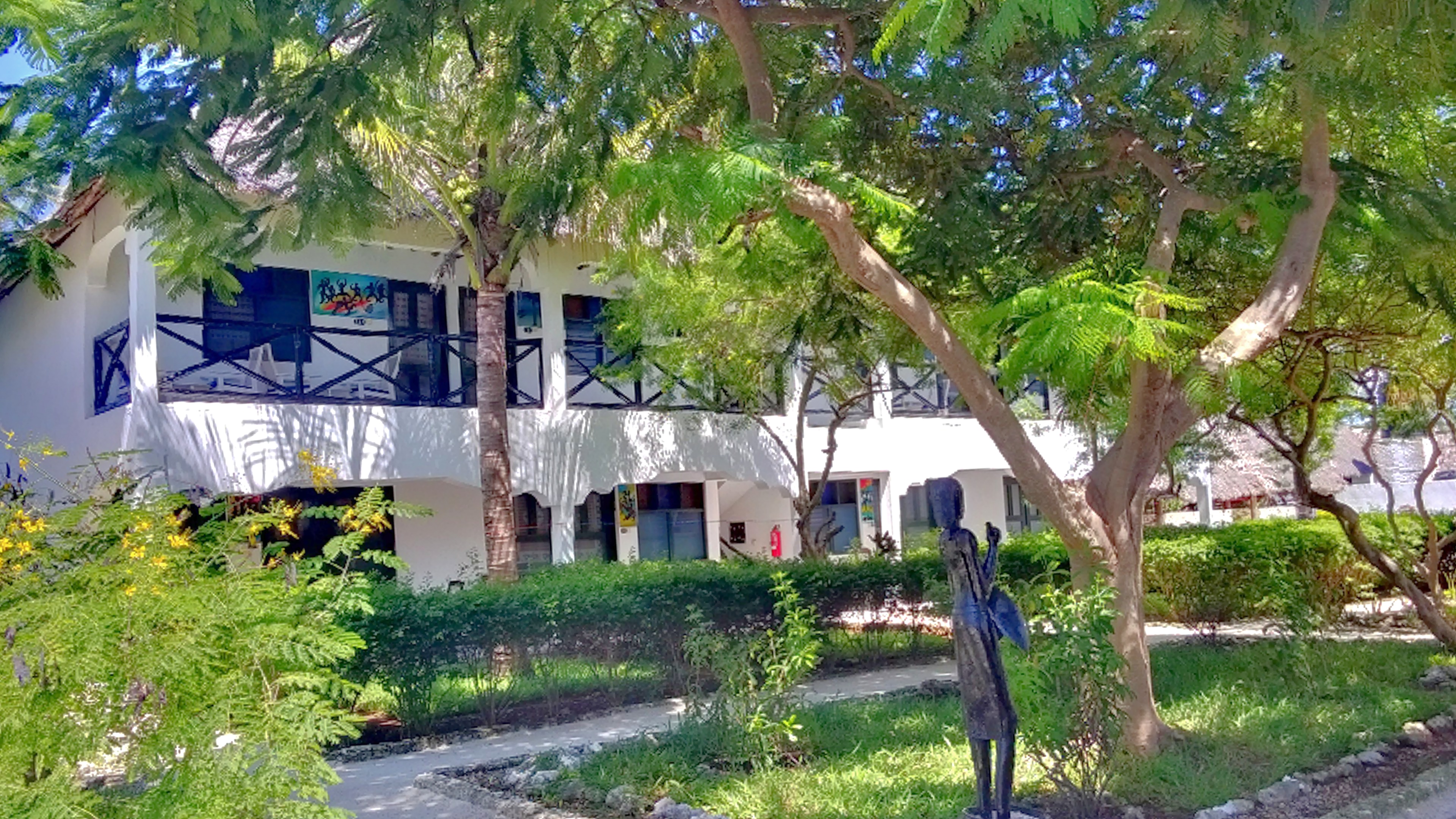 Nest Style Beach Zanzibar