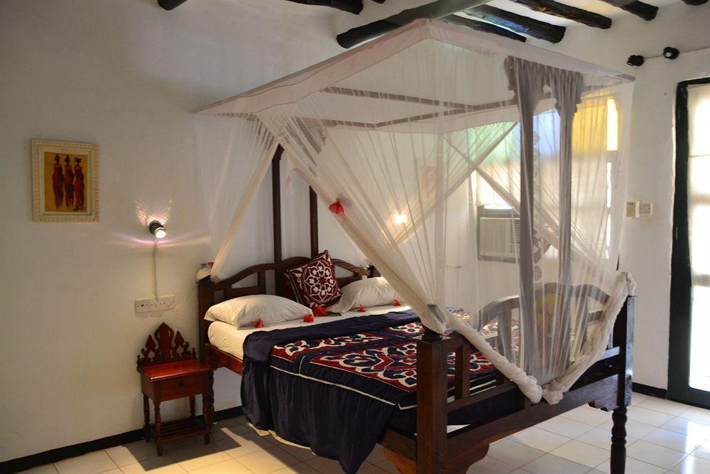 Nest Style Beach Zanzibar