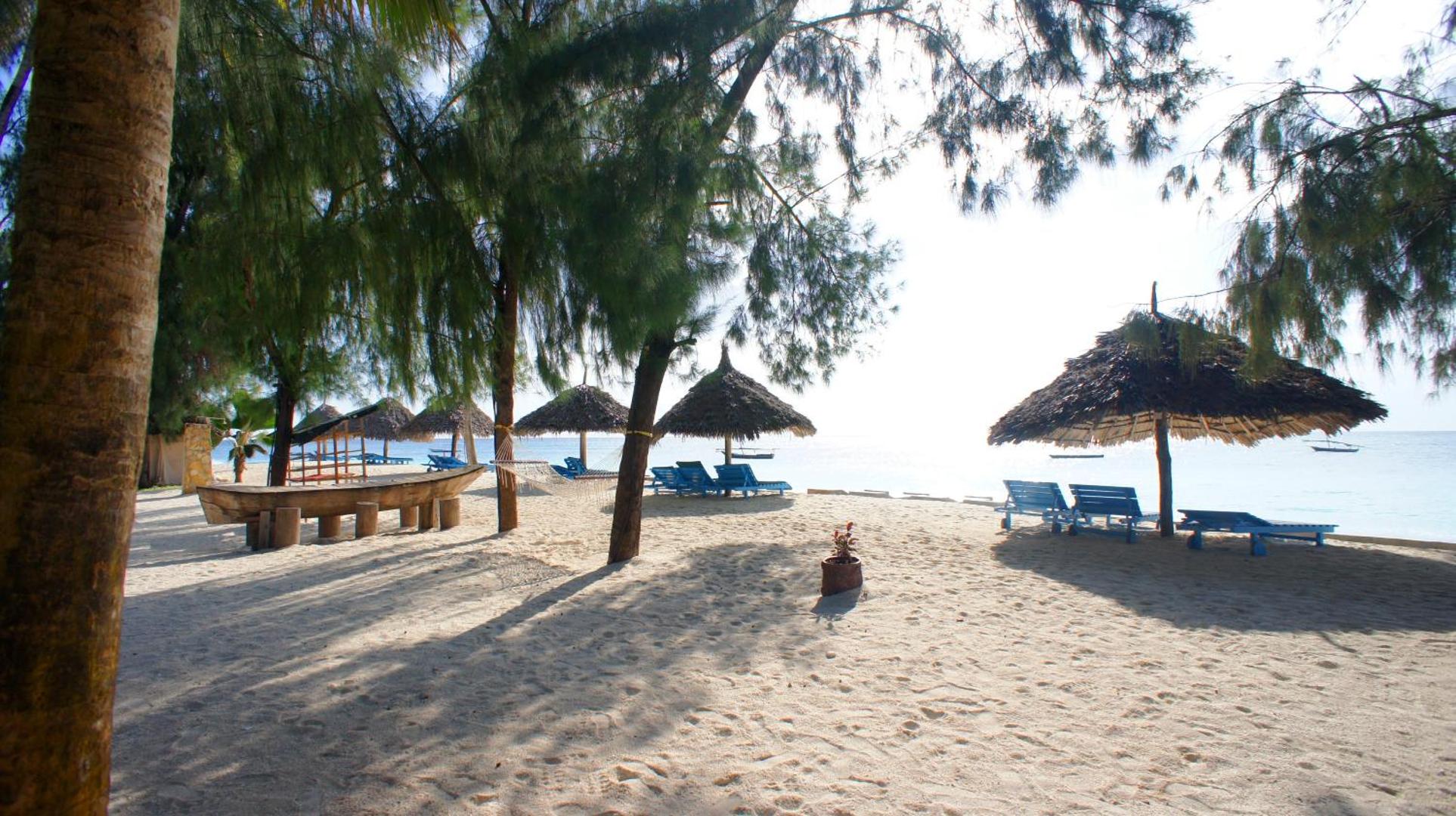 Smiles Beach Hotel