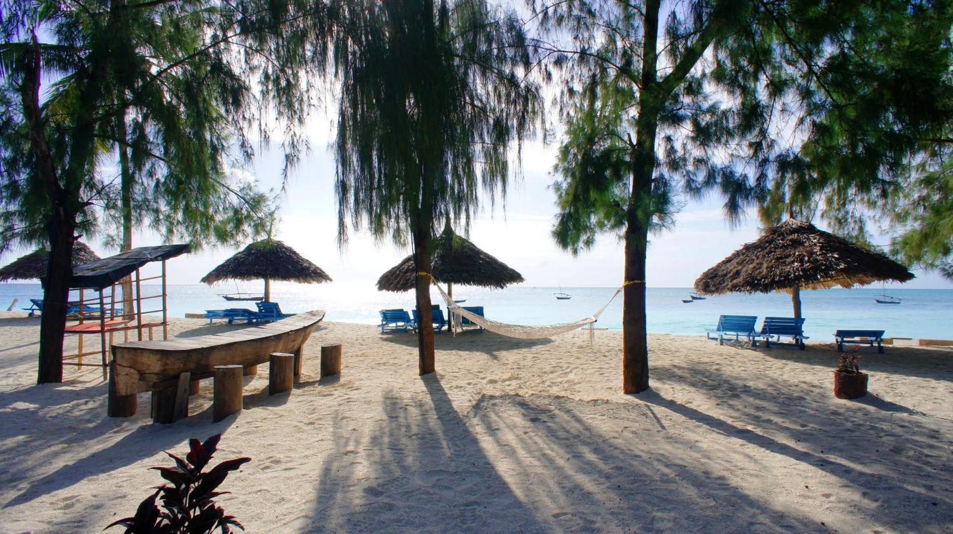 Smiles Beach Hotel