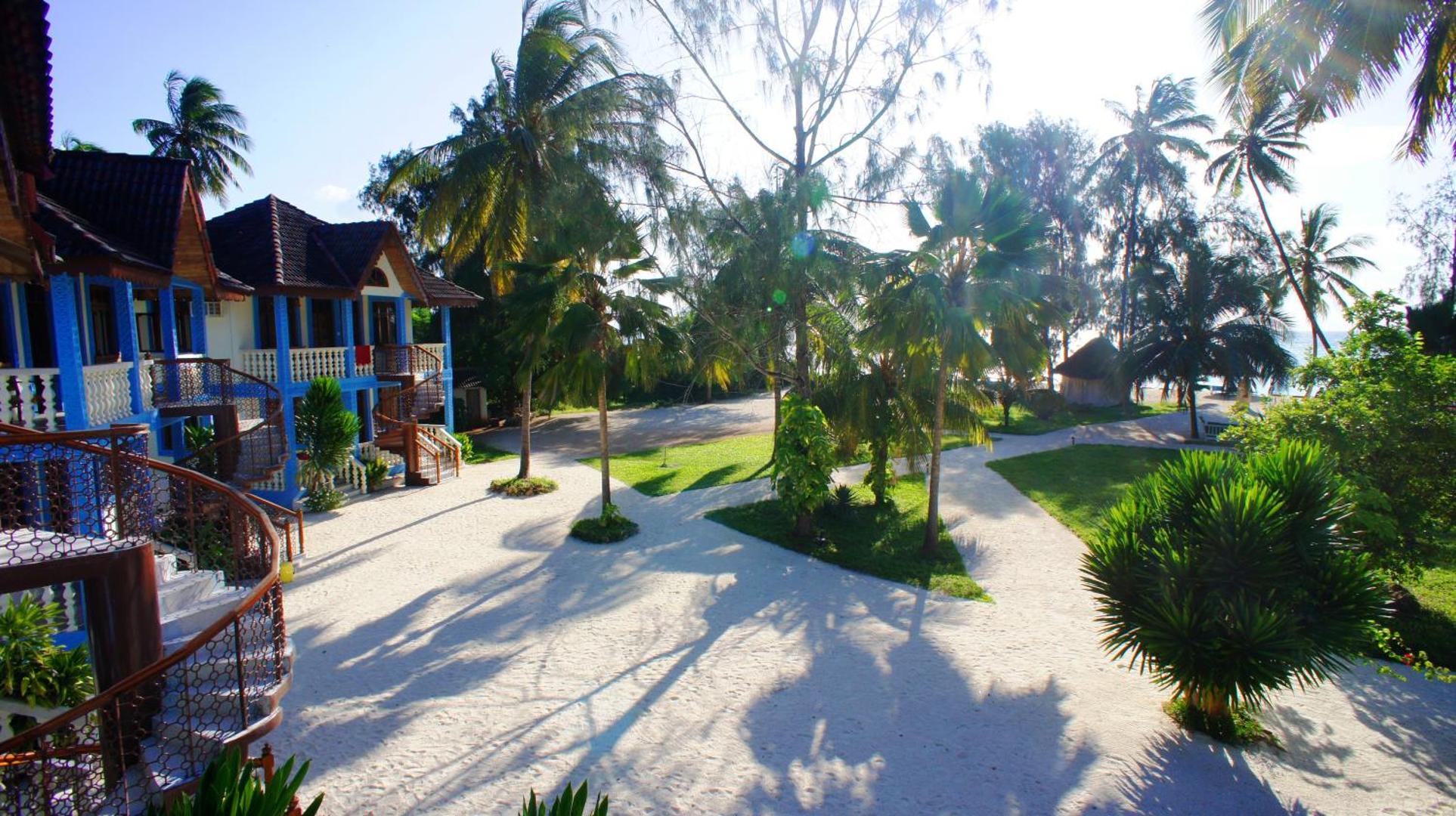Smiles Beach Hotel