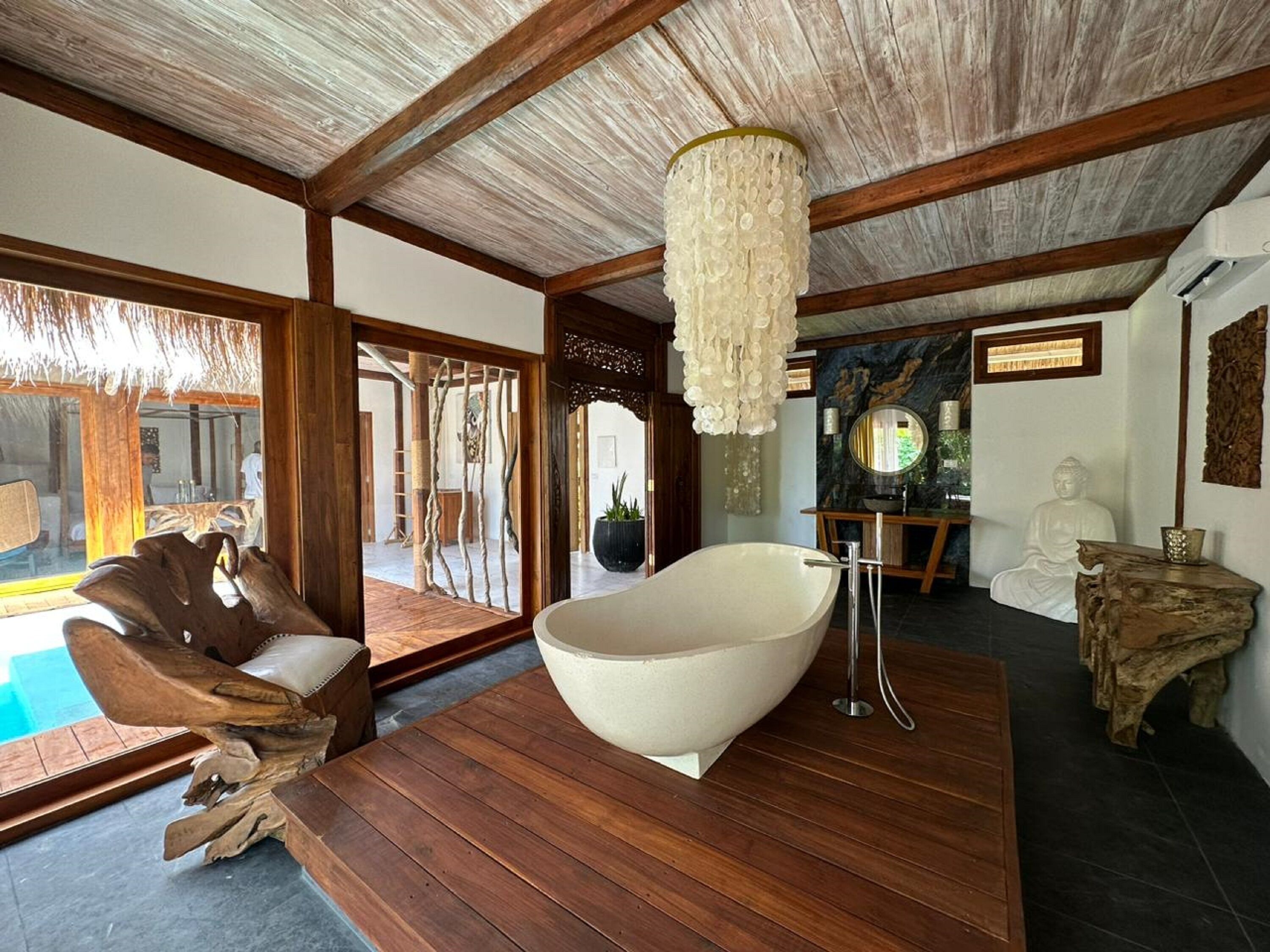 Sensations Eco Chic Hotel